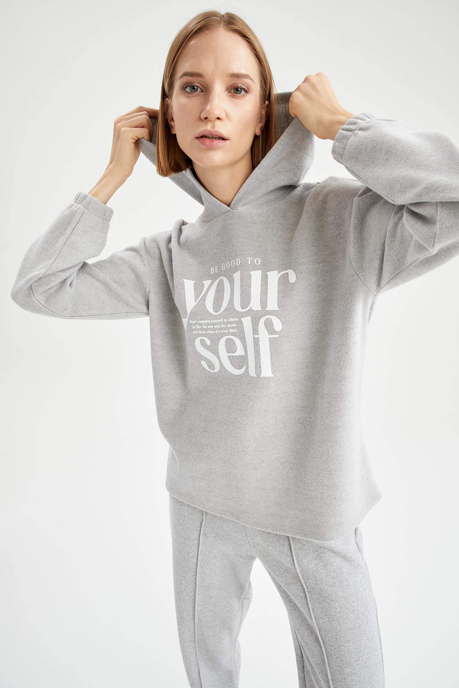 Slogan Baskılı Kapüşonlu Relax Fit Sweatshirt