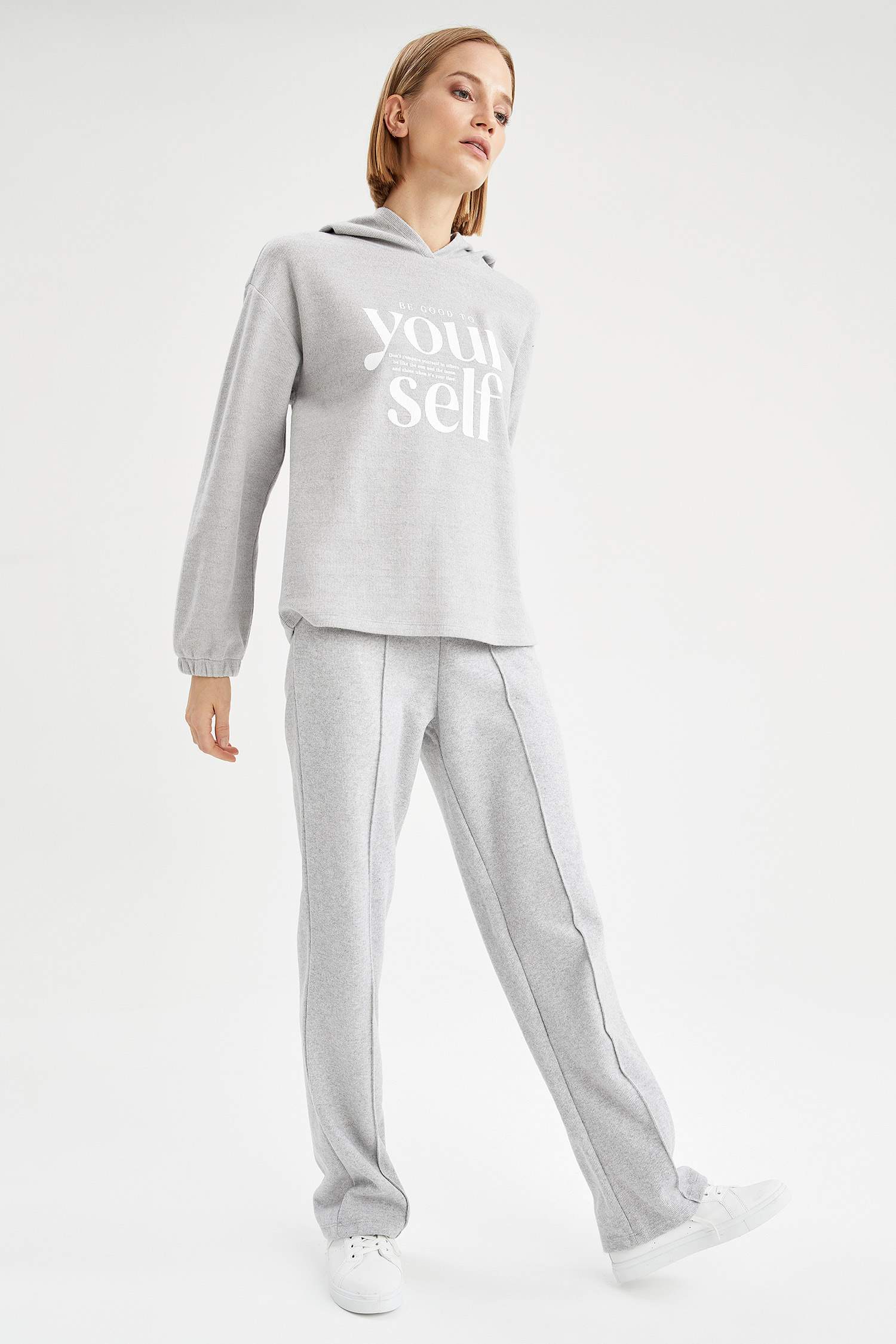 Slogan Baskılı Kapüşonlu Relax Fit Sweatshirt