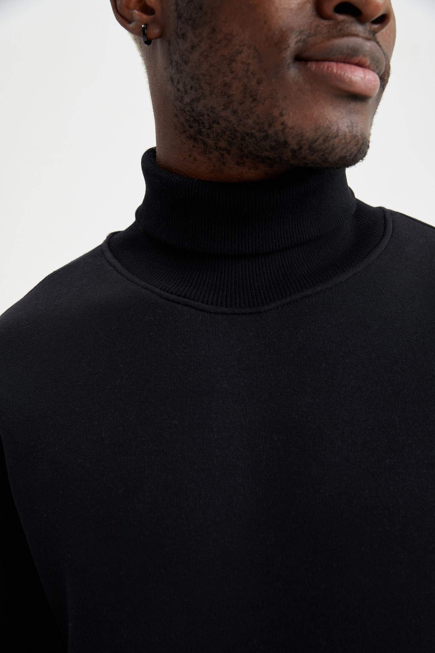 Regular Fit Balıkçı Yaka Sweatshirt