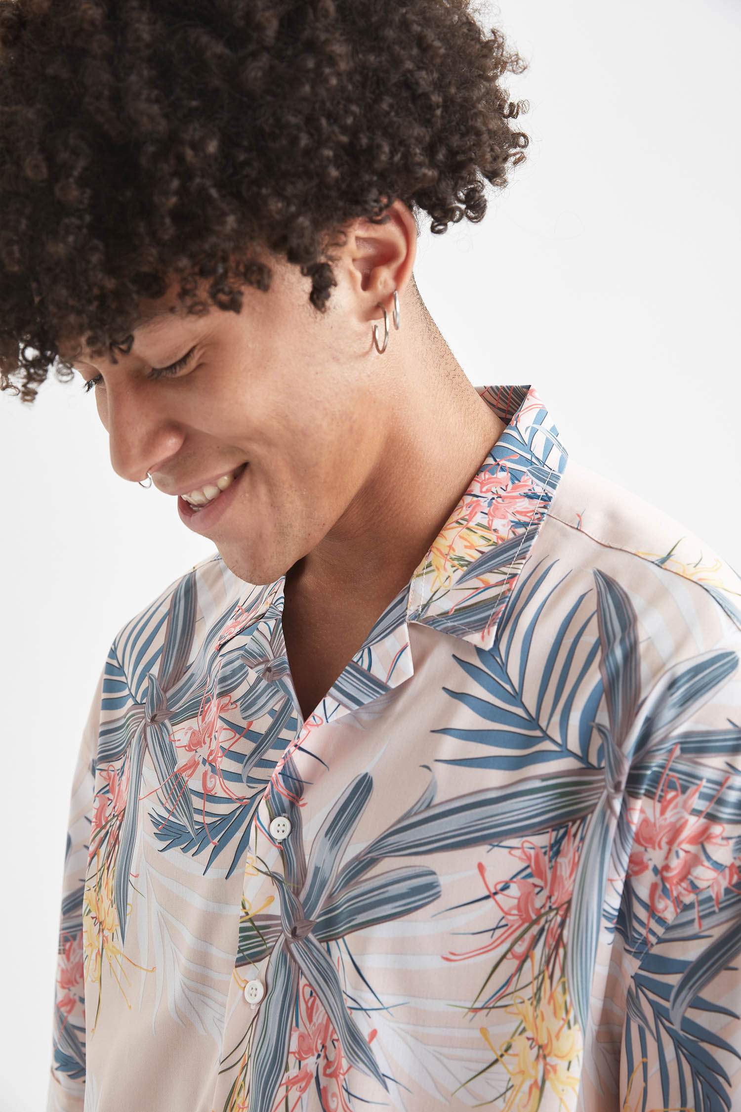 Oversize Fit Floral Desenli Kısa Kollu Gömlek