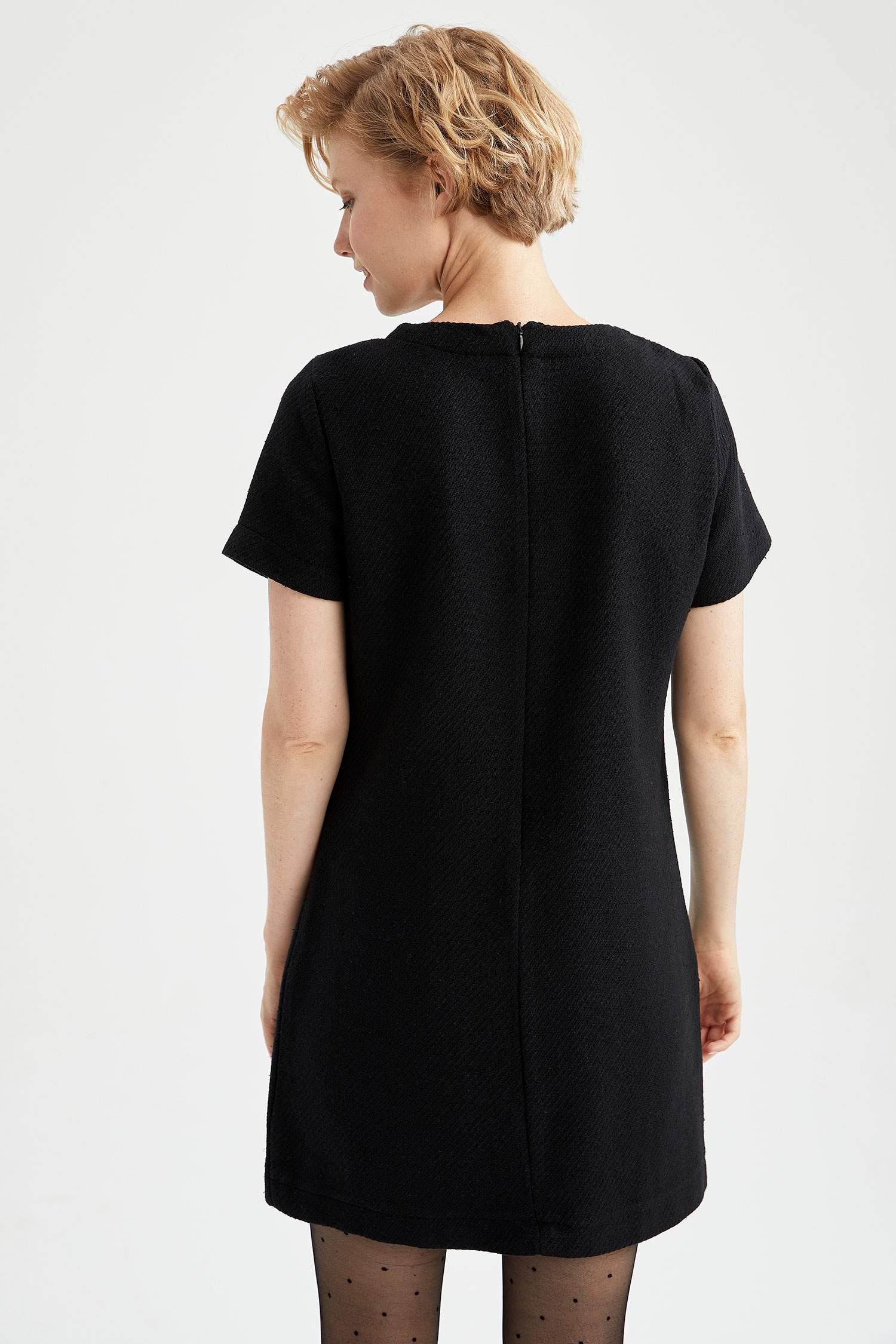 Retro Düğme Detaylı Yaka Relax Fit Kısa Kollu Gabardin Mini Elbise