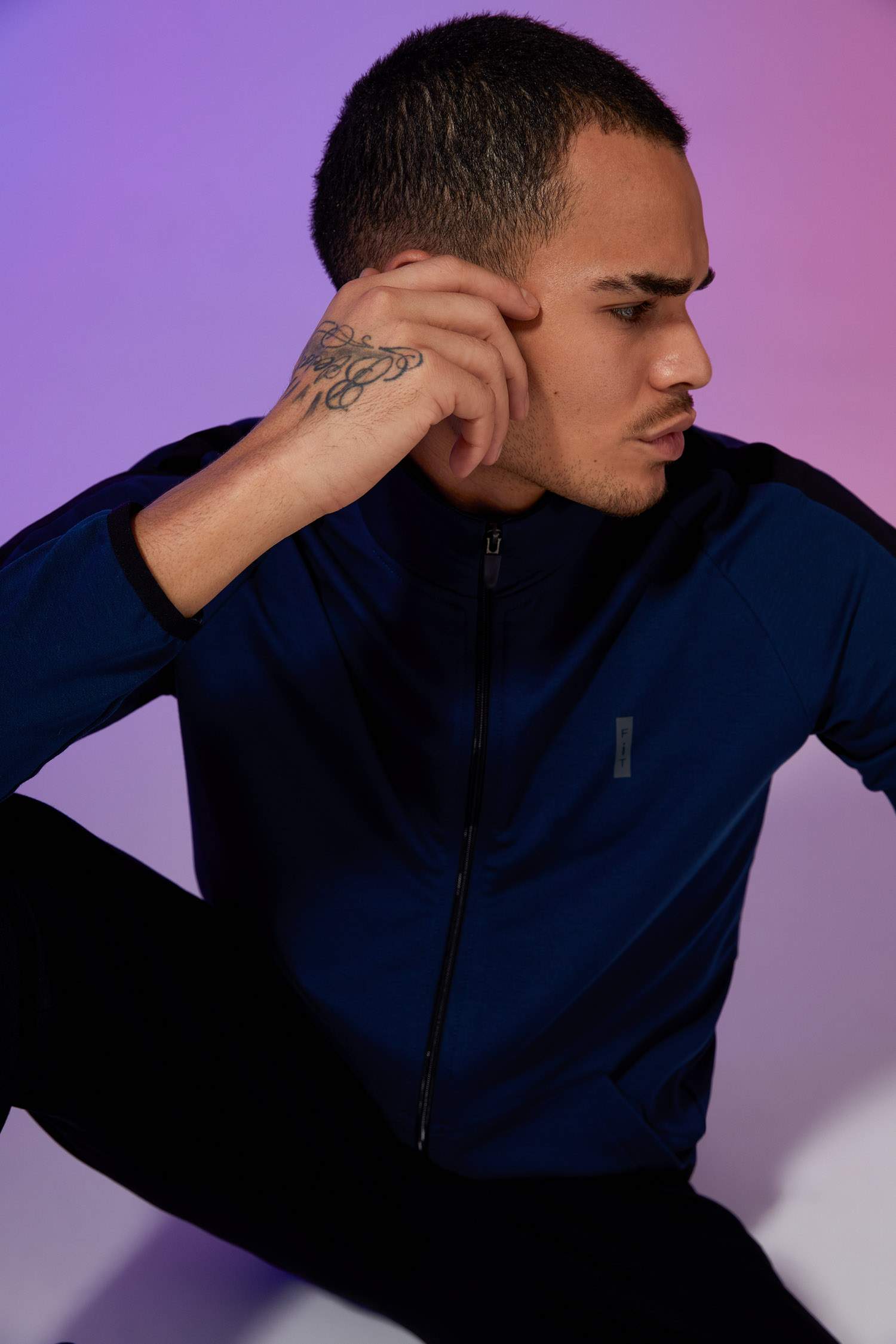 Slim Fit Dik Yaka Fermuarlı Spor Hırka