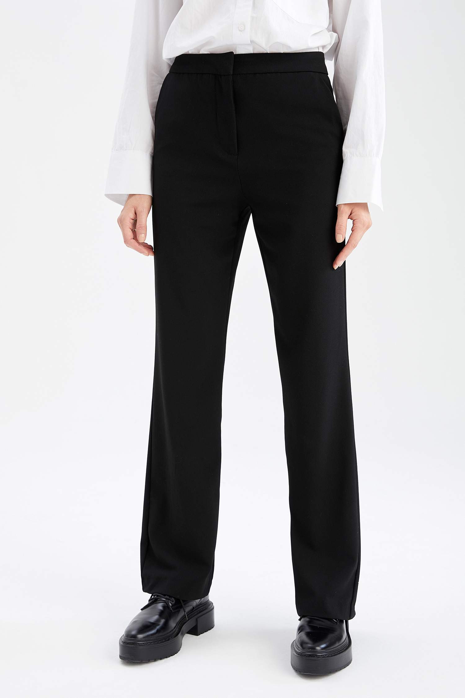 Yırtmaç Detaylı Straight Fit Geniş Paça Palazzo Pantolon