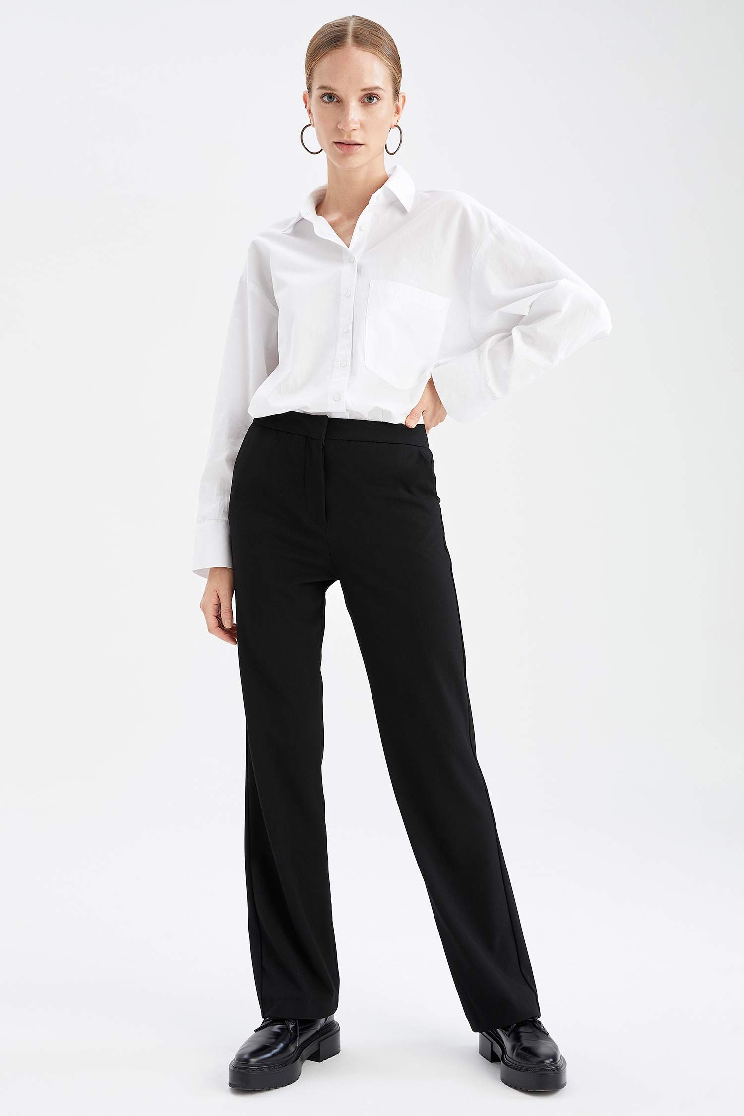Yırtmaç Detaylı Straight Fit Geniş Paça Palazzo Pantolon