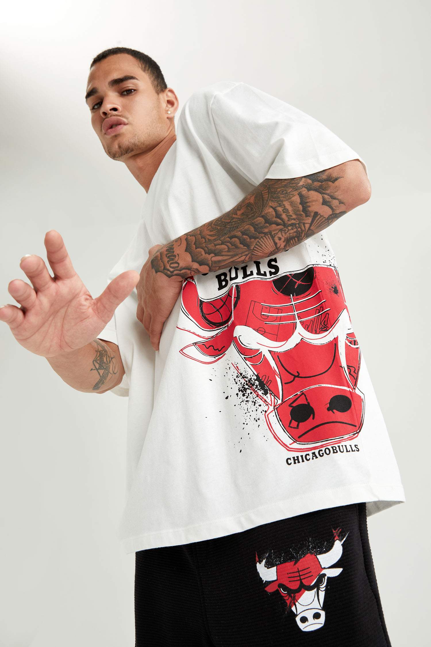 NBA Chicago Bulls Lisanslı Oversize Fit Kısa Kollu Tişört