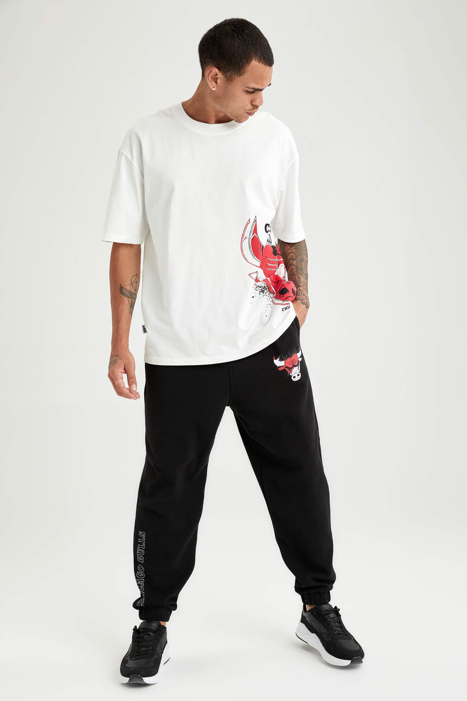 NBA Chicago Bulls Lisanslı Oversize Fit Kısa Kollu Tişört