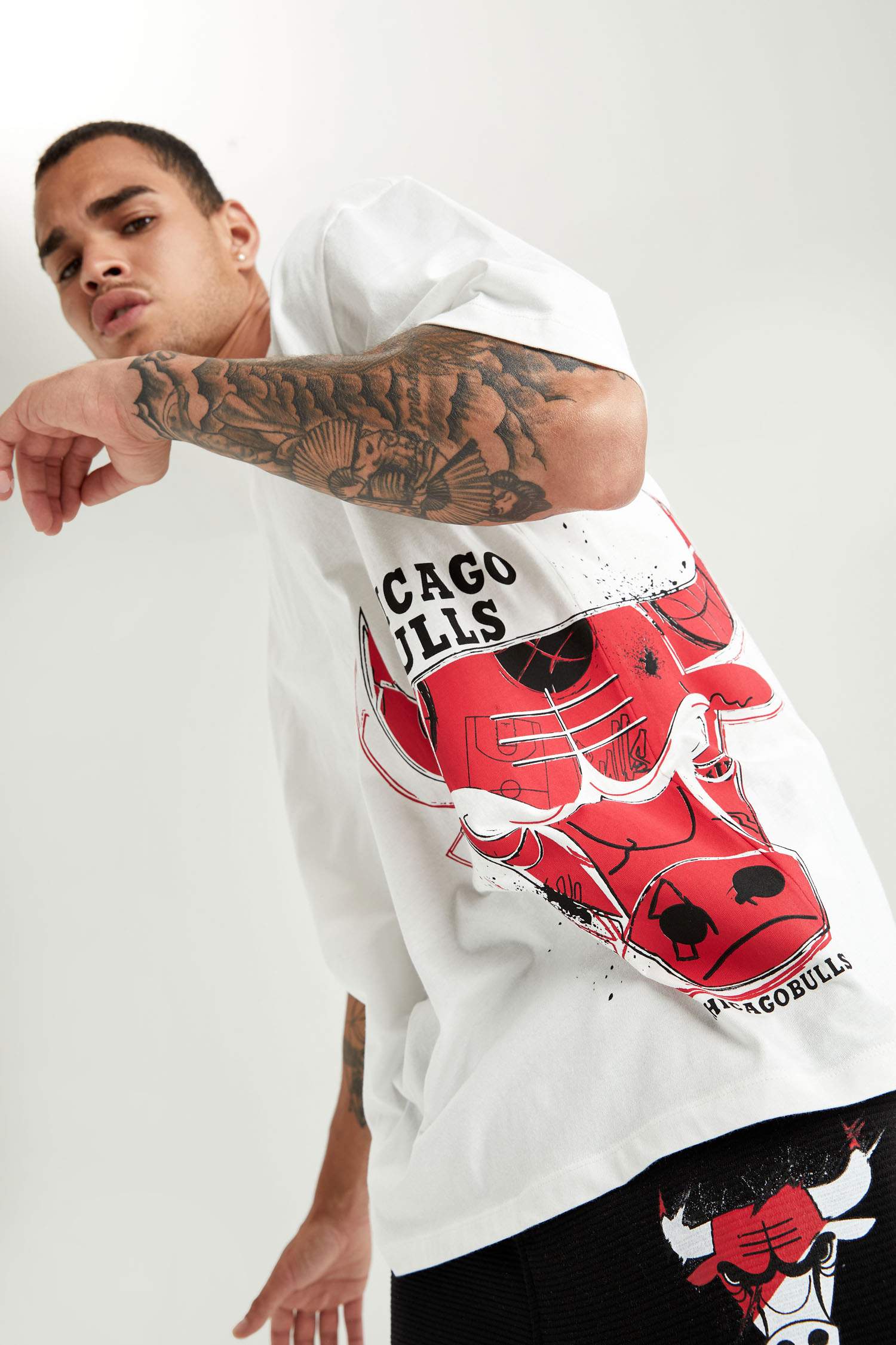 NBA Chicago Bulls Lisanslı Oversize Fit Kısa Kollu Tişört