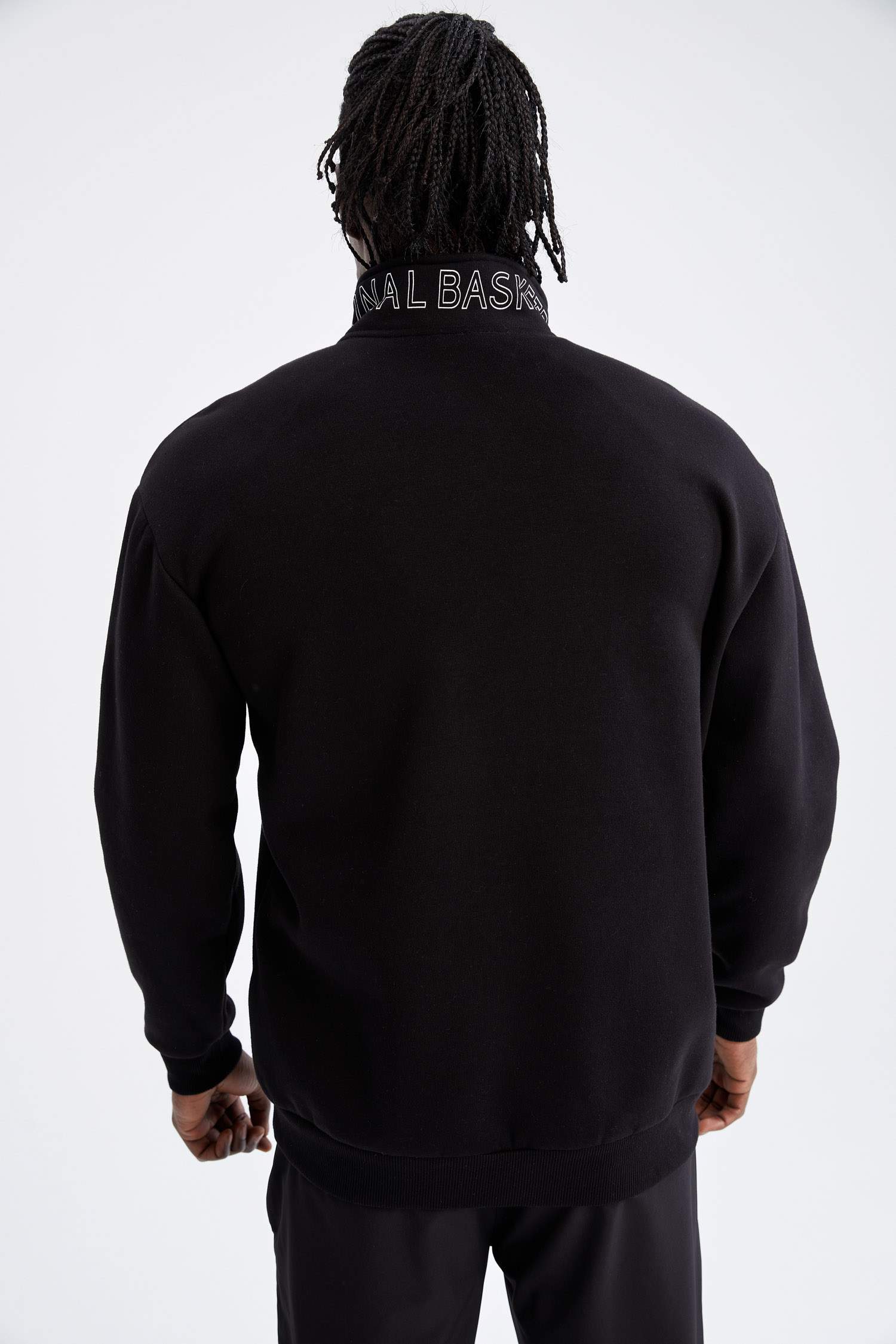 NBA Lisanslı Oversize Fit Yarım Fermuarlı İçi Yumuşak Tüylü Sweatshirt