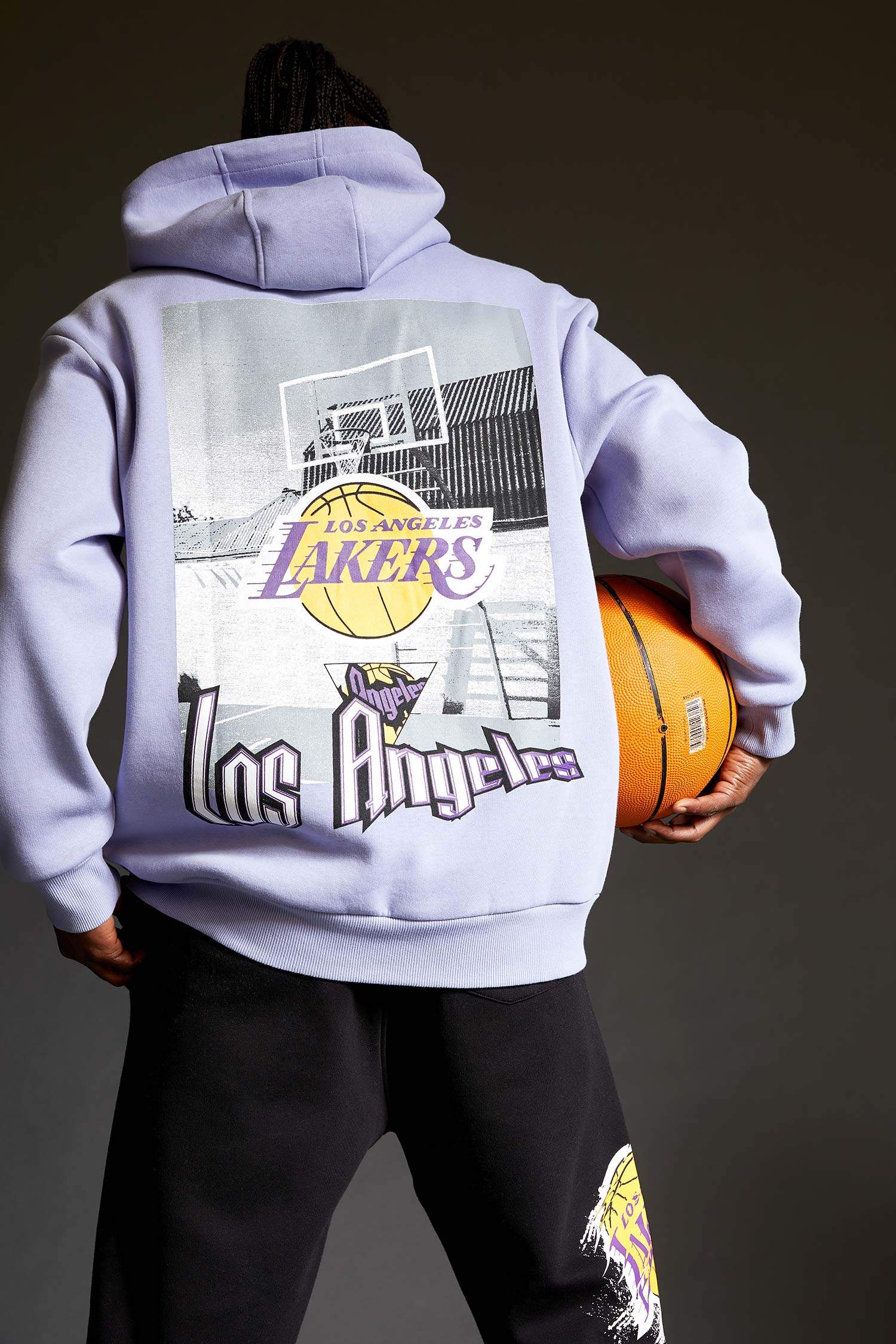 NBA Los Angeles Lakers Lisanslı Oversize Fit Kapüşonlu Sırt Baskılı Sweatshirt