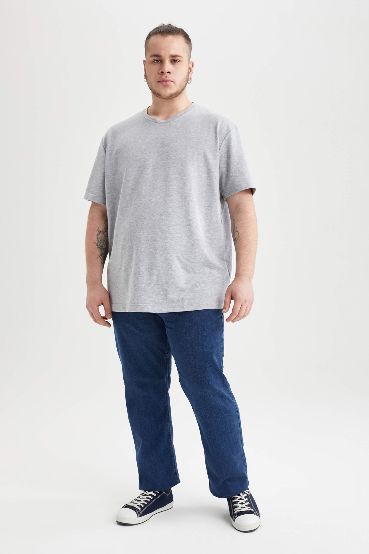 Regular Fit Bisiklet Yaka Basic Kısa Kollu Tişört