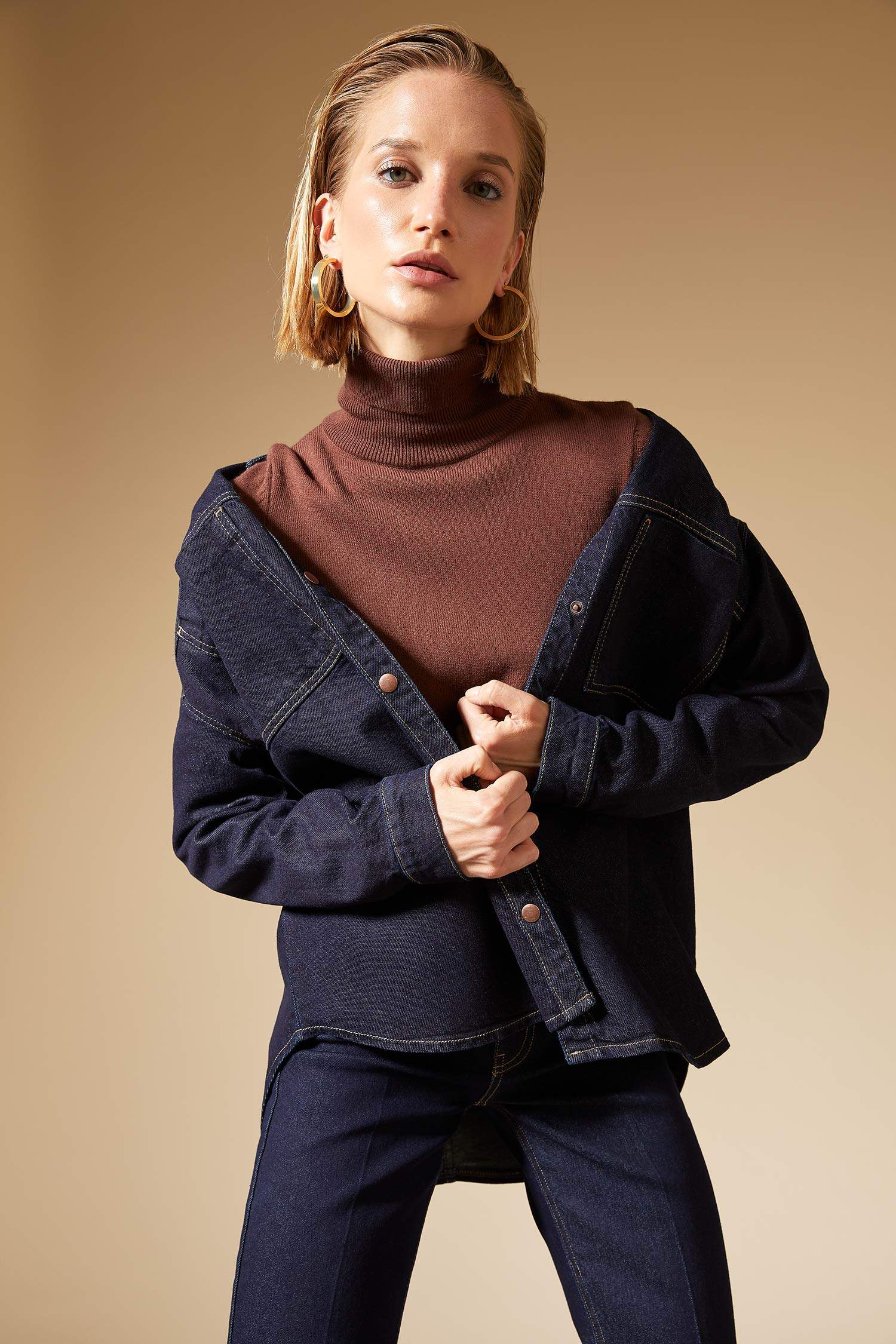 Retro Cep Detaylı Relax Fit Uzun Jean Gömlek Ceket
