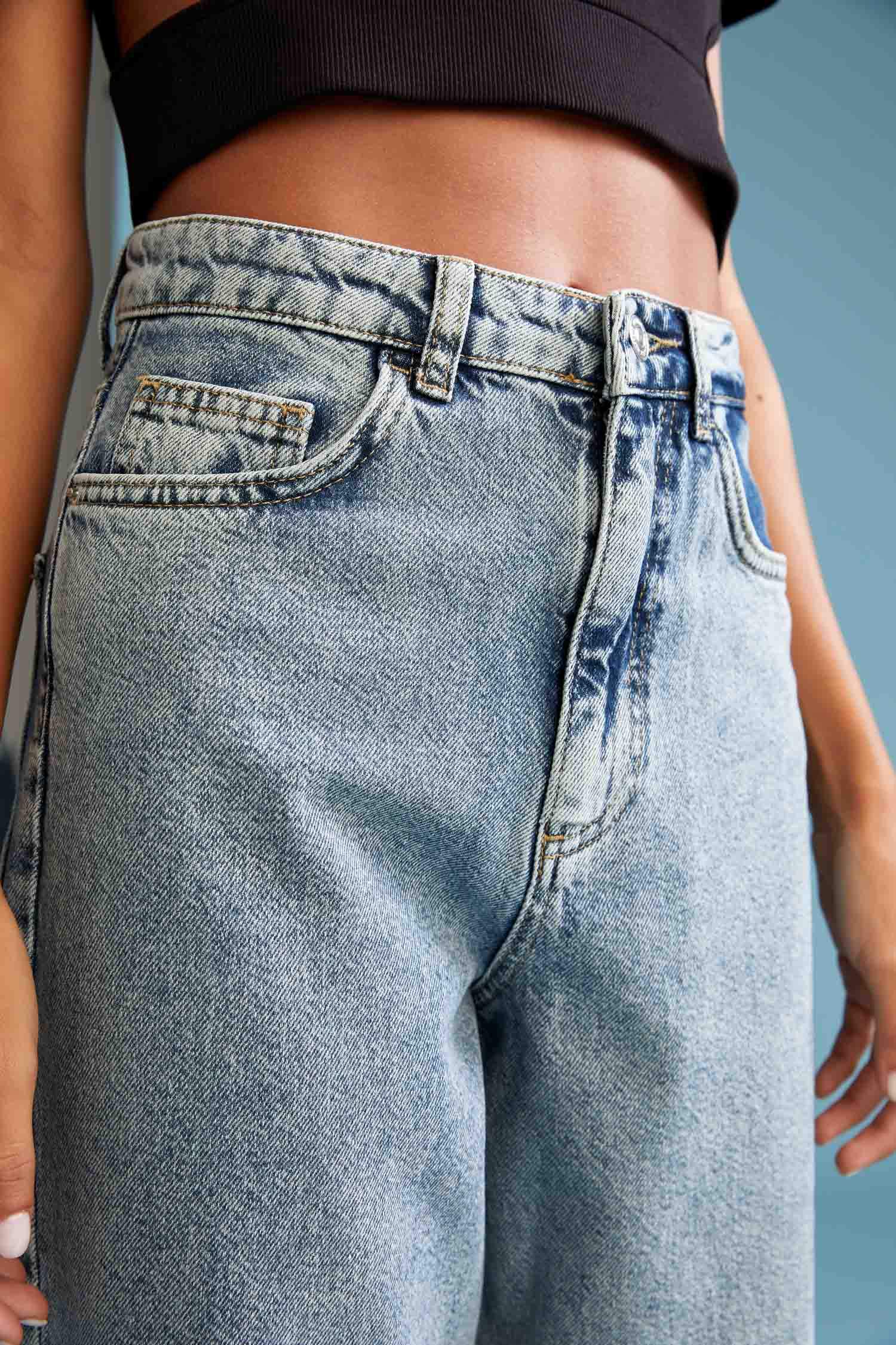 Slim Slouchy Fit Yüksek Bel Yıkamalı Jean Pantolon