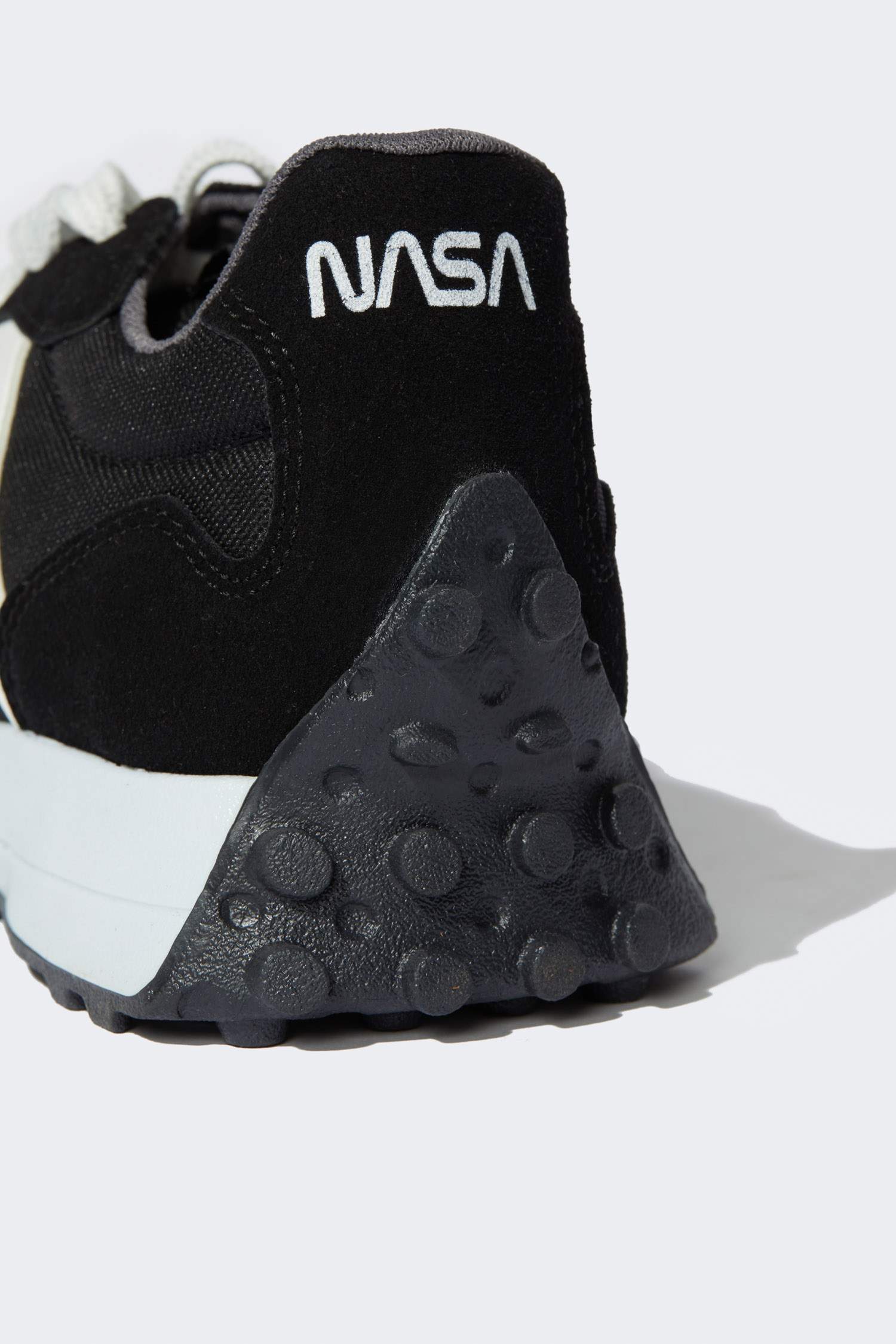 Kadın Nasa Lisanslı Bağcıklı Spor Ayakkabı