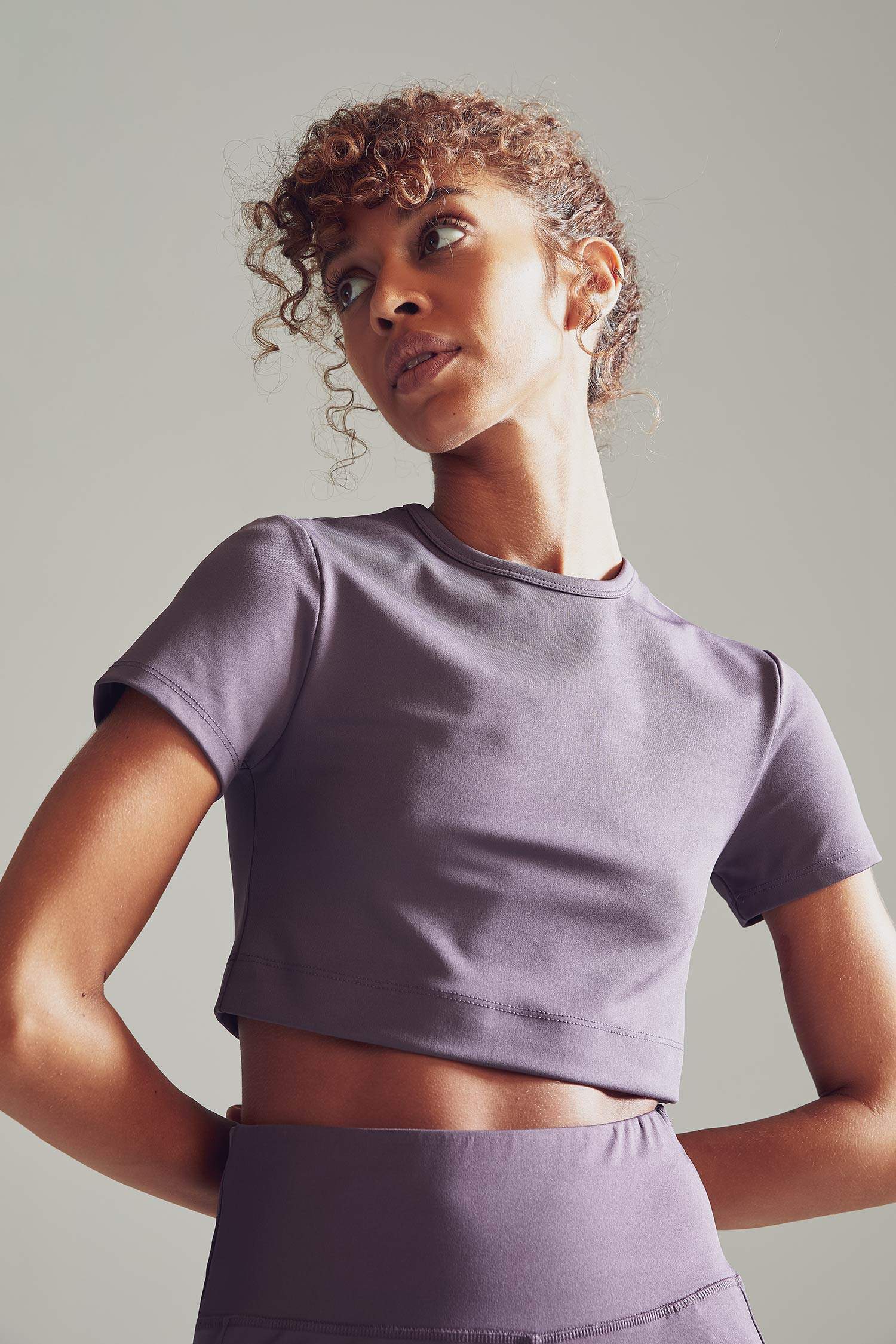 Bisiklet Yaka Slim Fit Crop Spor Tişört
