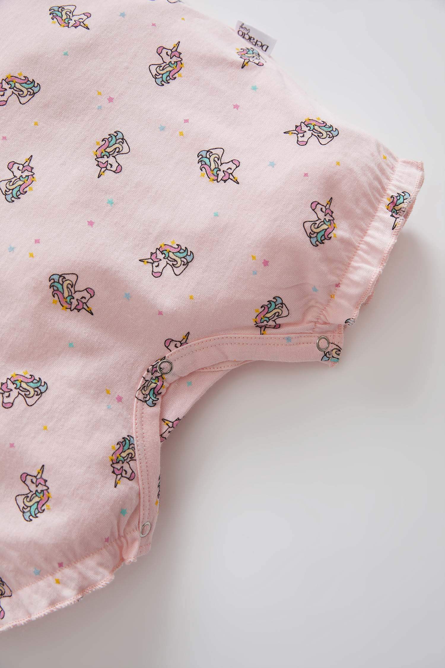 Kız Bebek Unicorn Desenli Kısa Çıtçıtlı Tulum