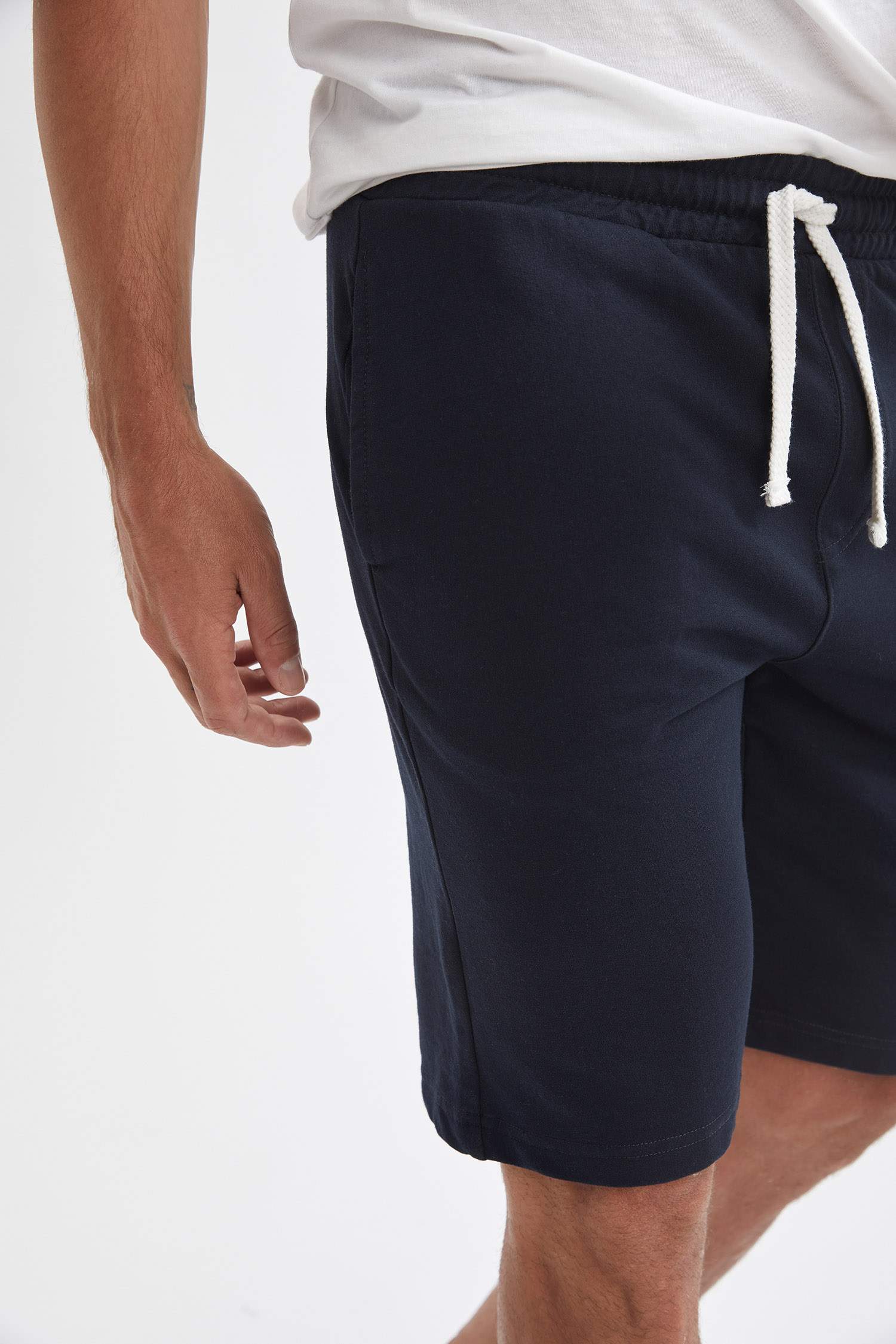 Slim Fit Basic Şort
