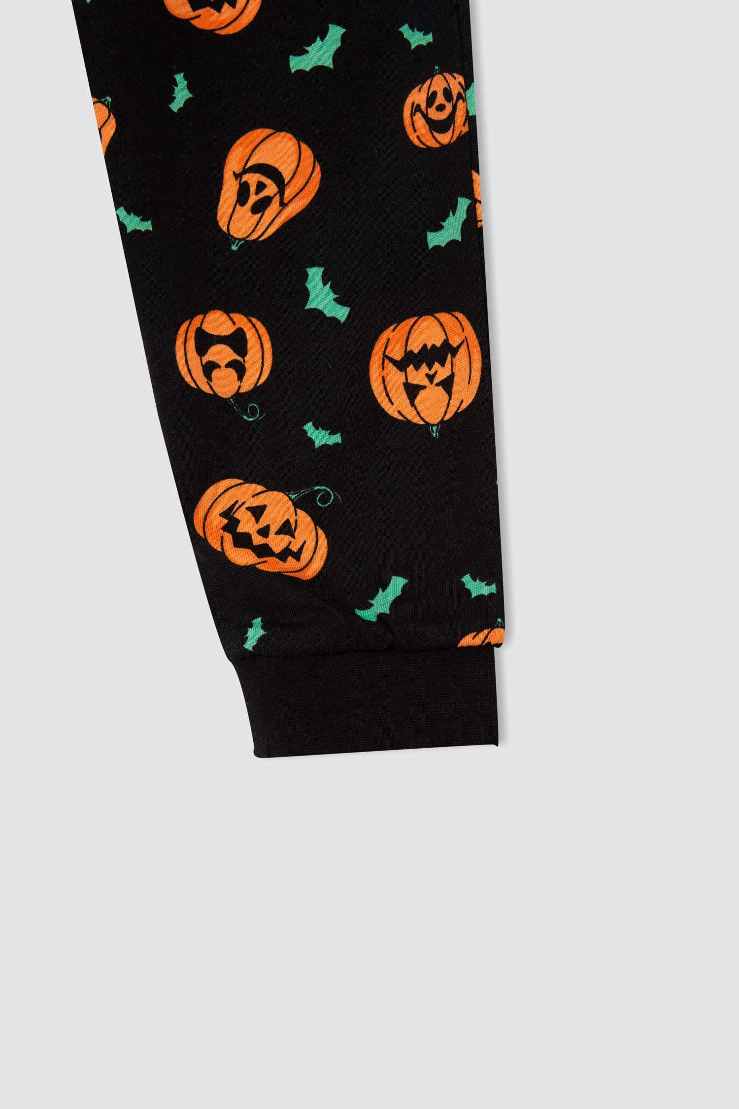Kız Çocuk Halloween Temalı Bal Kabağı Baskılı Pamuklu Uzun Kollu Pijama Takımı