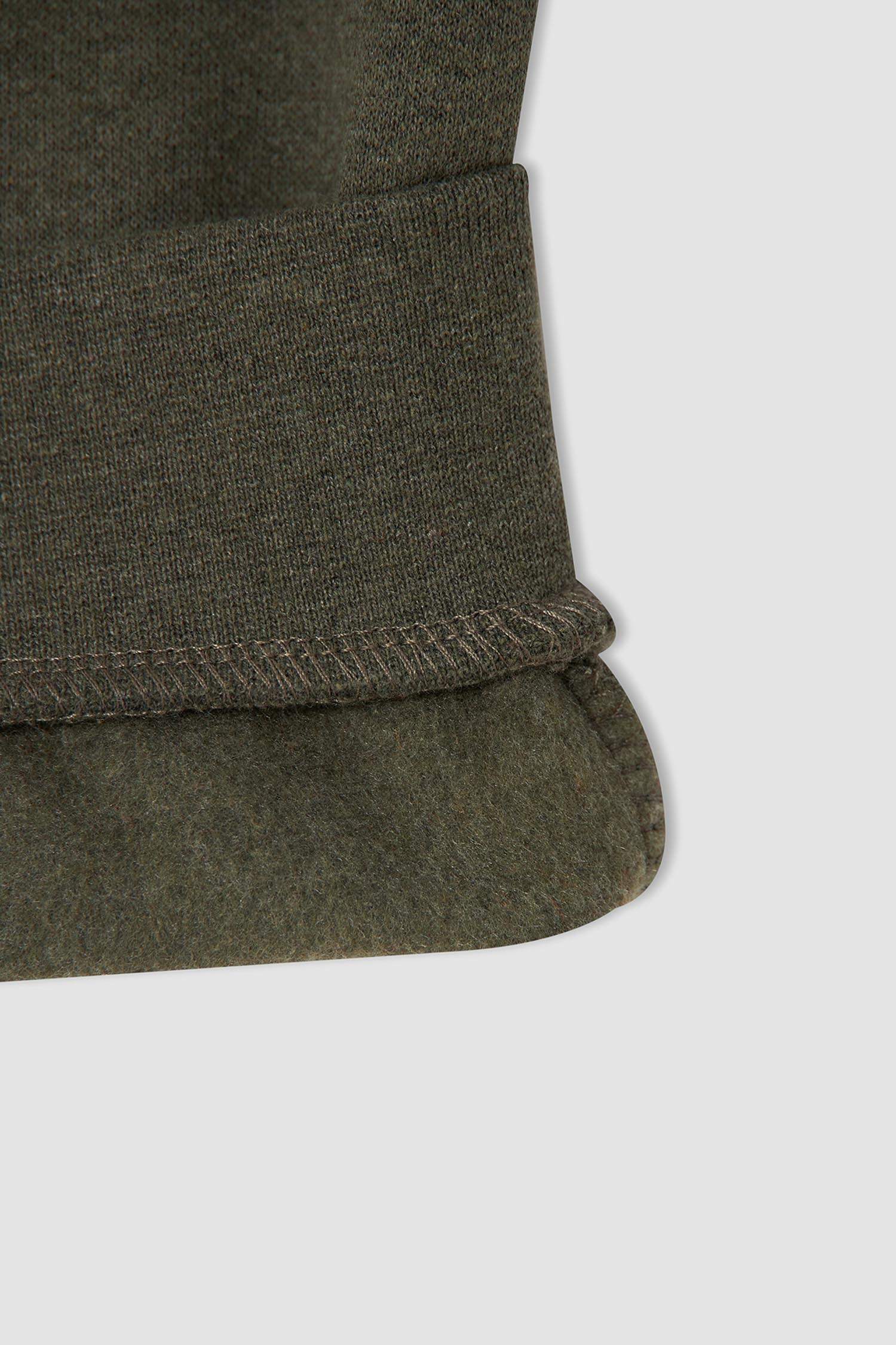 Erkek Çocuk Regular Fit Kapüşonlu Kanguru Cepli İçi Yumuşak Tüylü Sweat Hırka