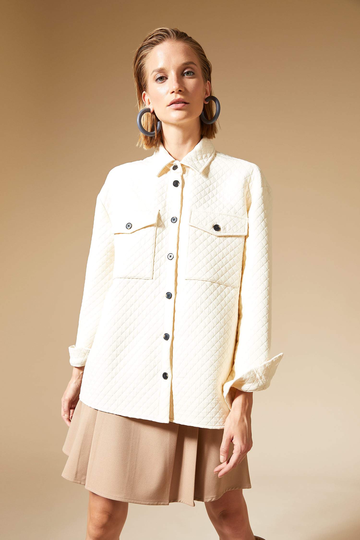 Kapitone Detaylı Kapaklı Cepli Oversize Fit Gömlek Ceket