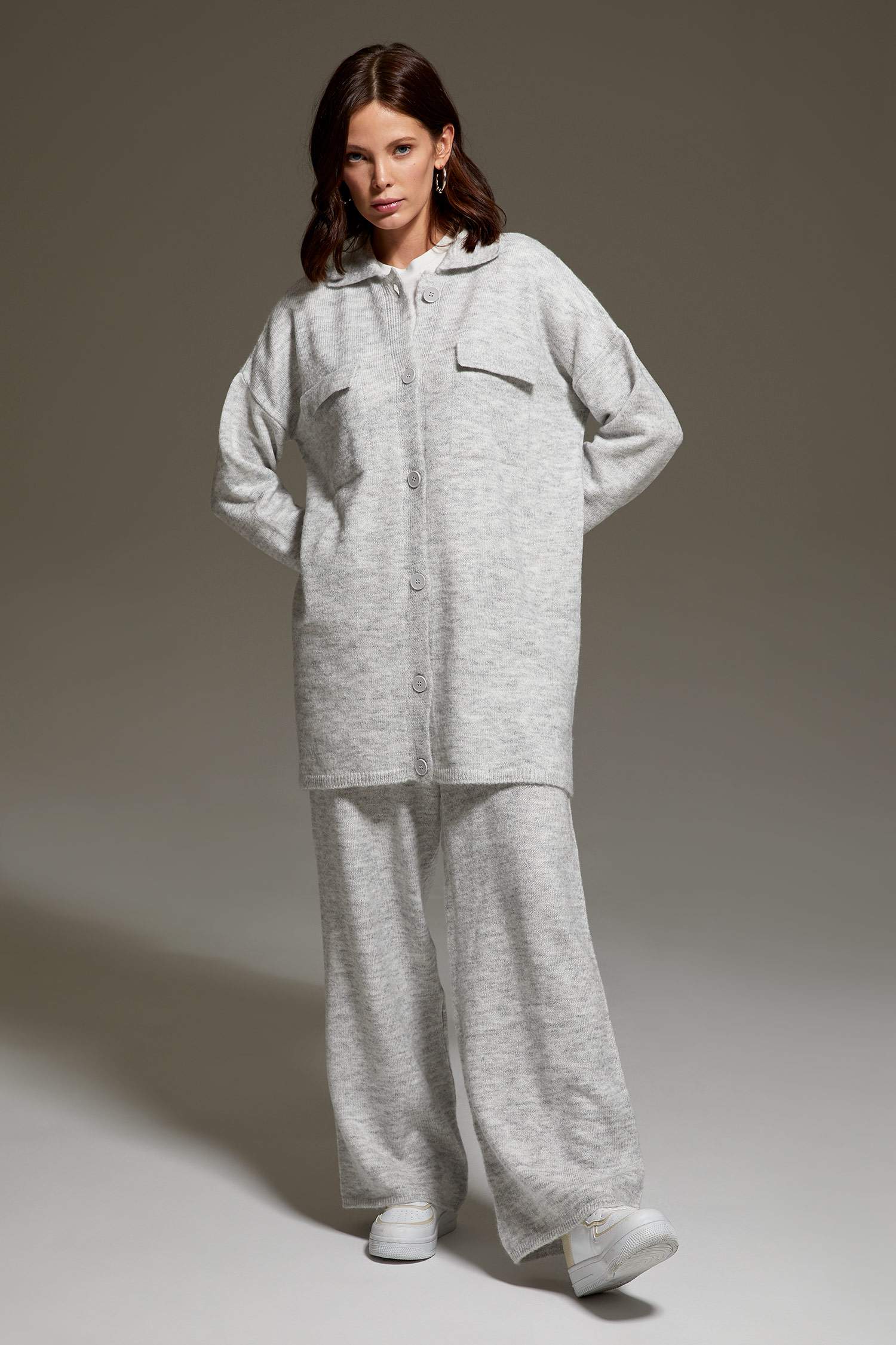 Regular Fit Geniş Paça Triko Pantolon