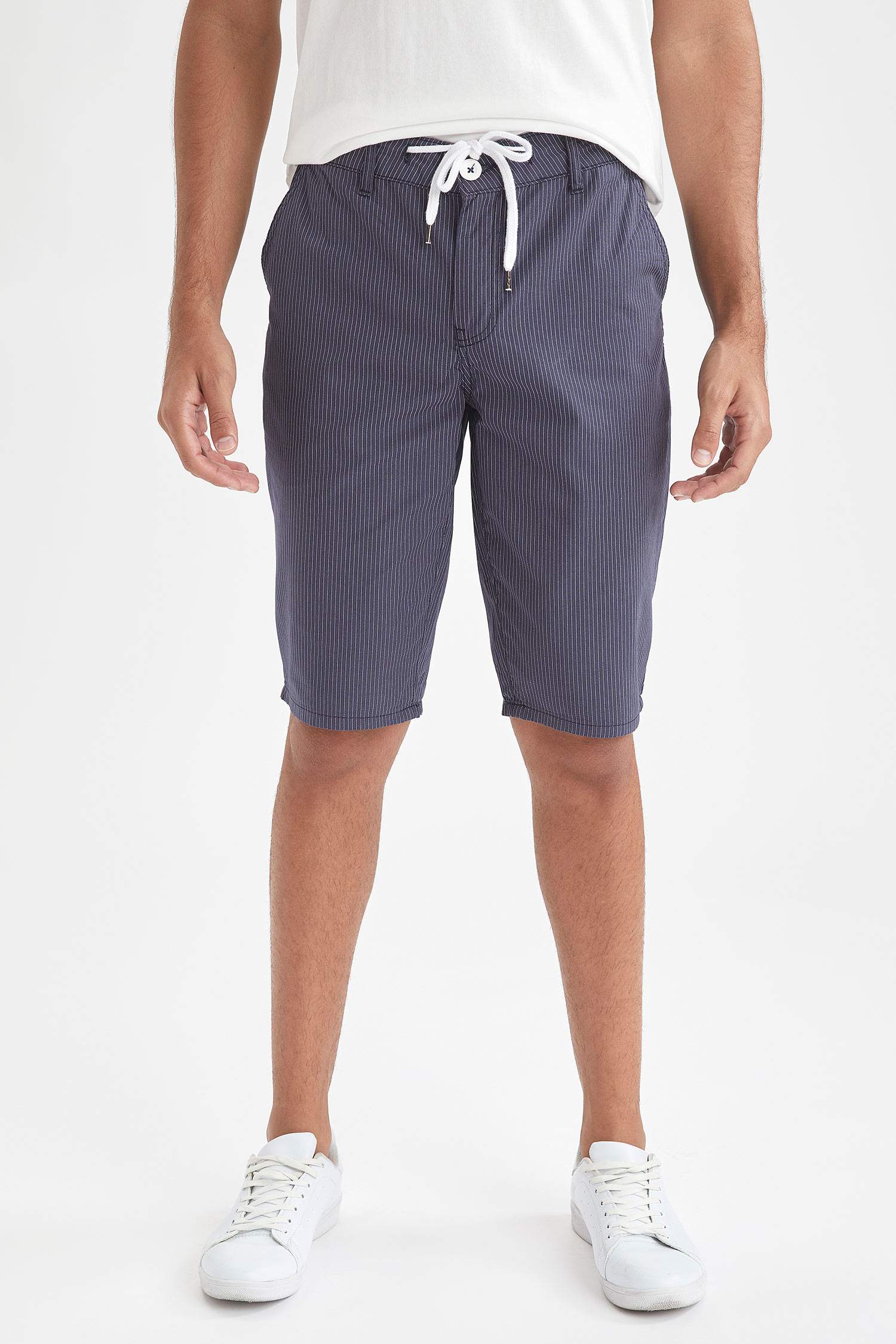 Regular Fit Basic Bermuda Şort