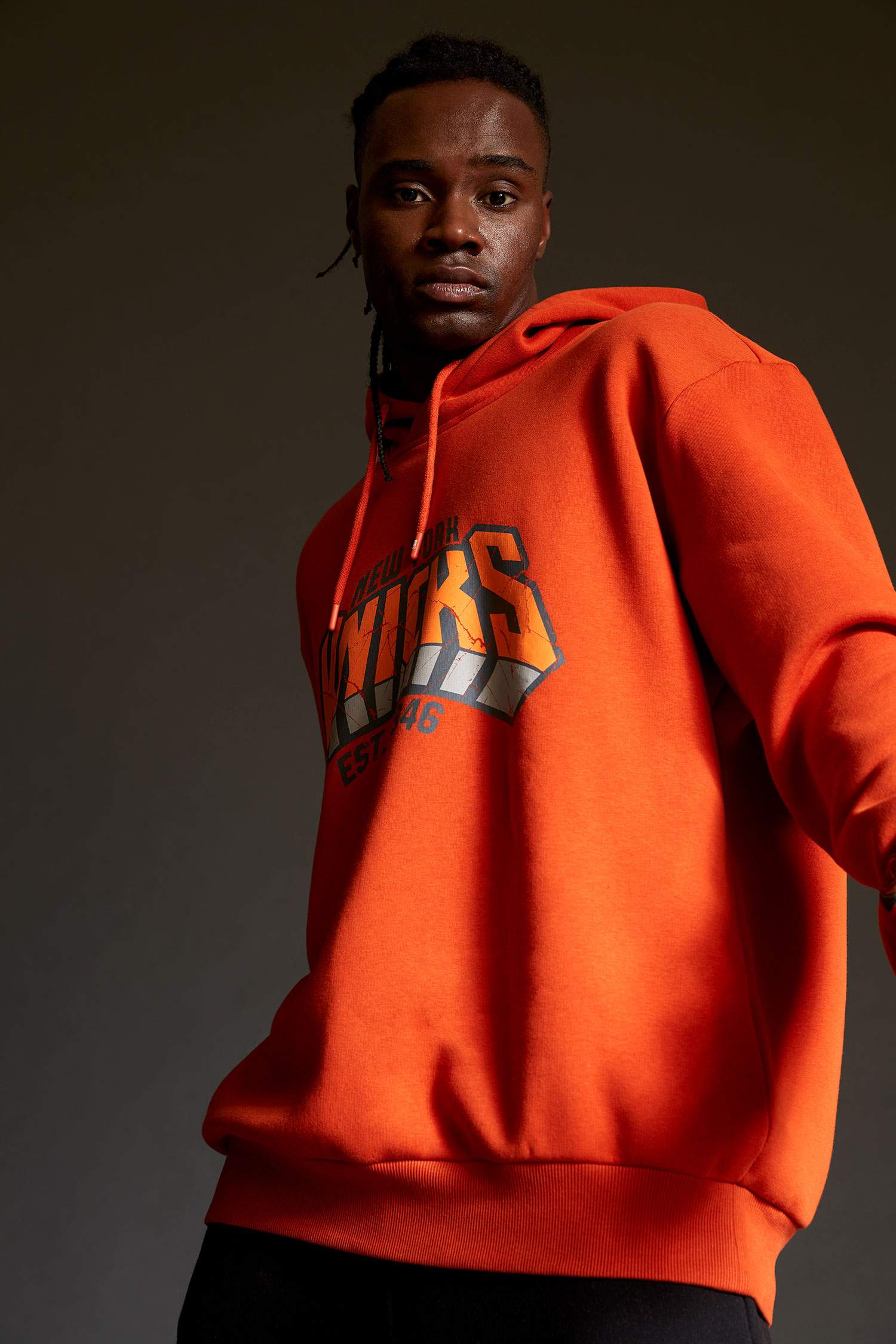 NBA New York Knicks Lisanslı Oversize Fit Kapüşonlu Sweatshirt