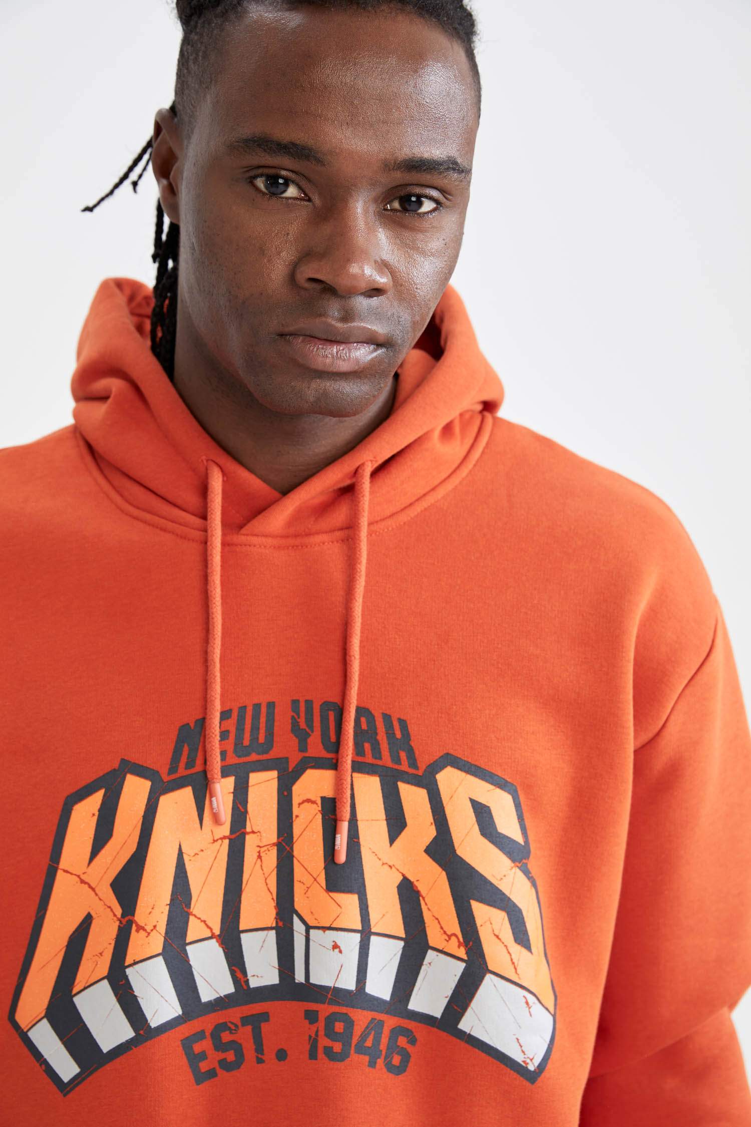 NBA New York Knicks Lisanslı Oversize Fit Kapüşonlu Sweatshirt