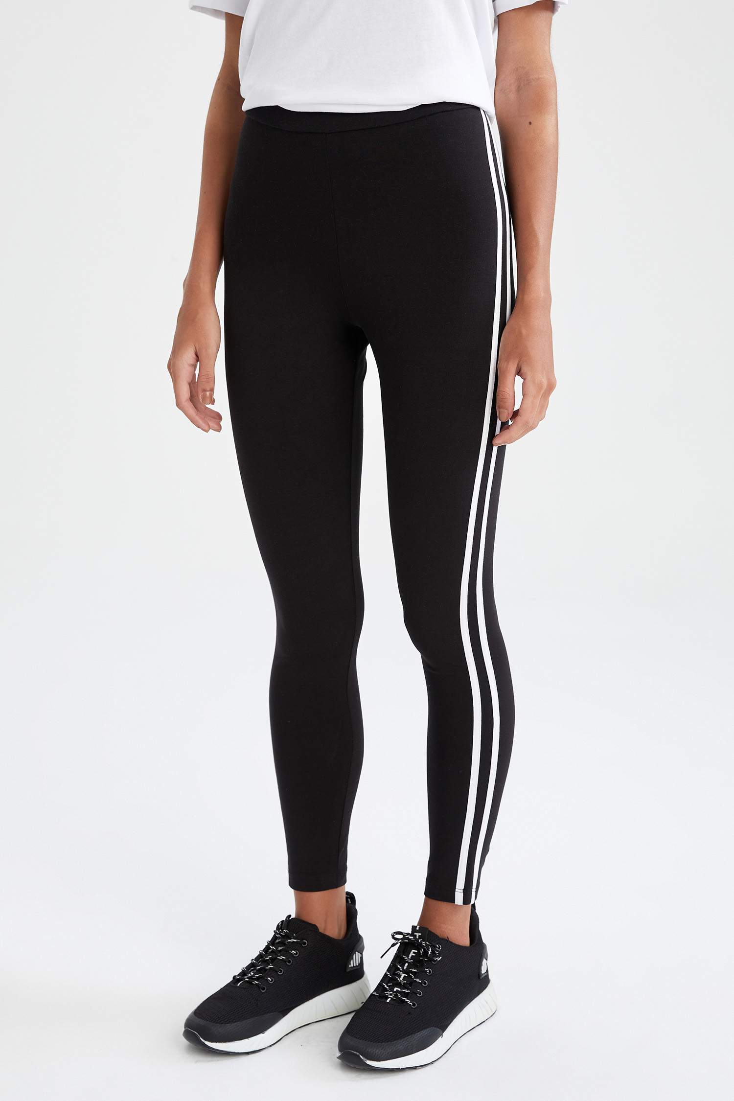 Şerit Detaylı Slim Fit Yüksek Bel Spor Tayt