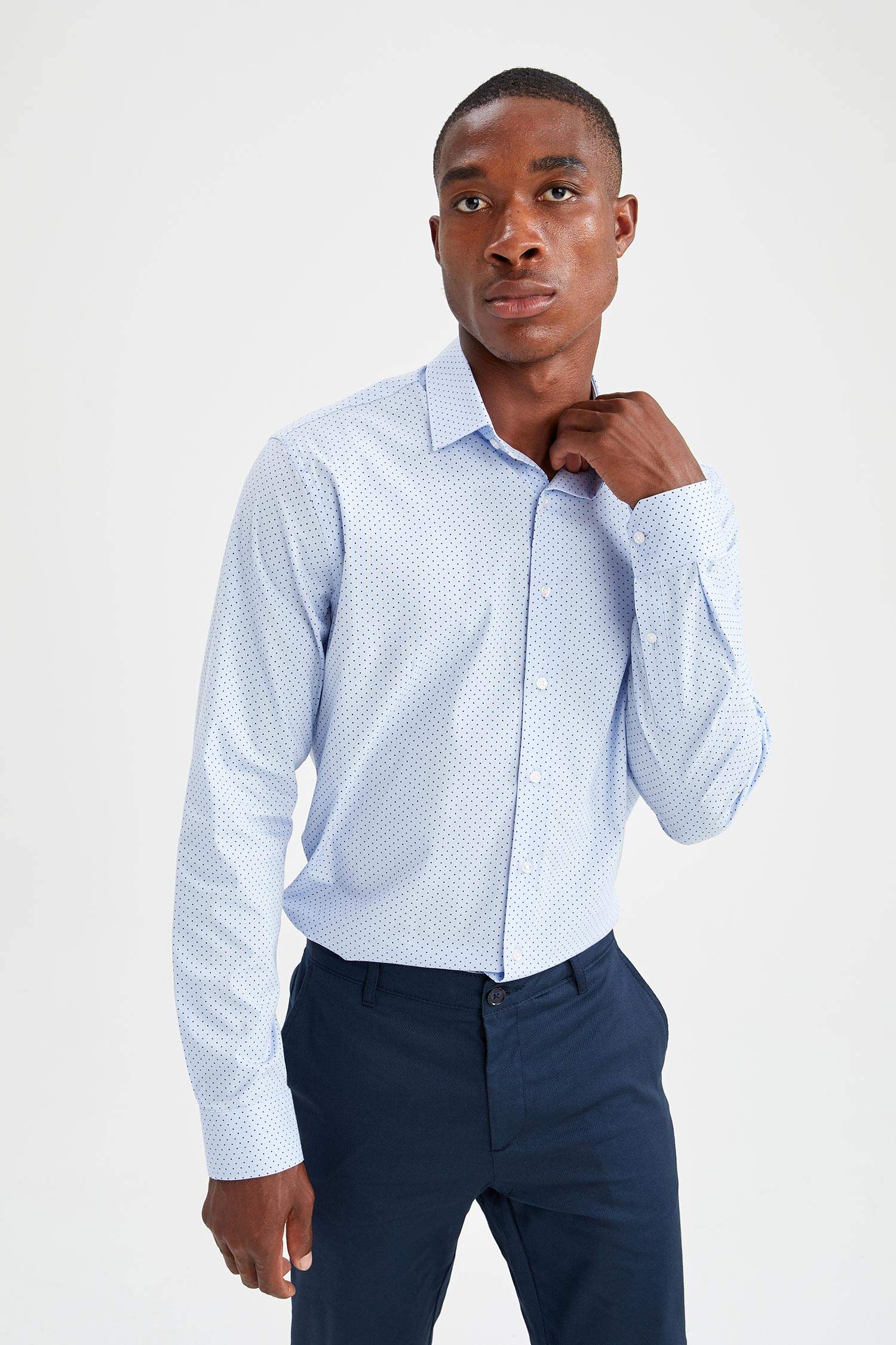 Modern Fit Desenli Uzun Kollu Gömlek
