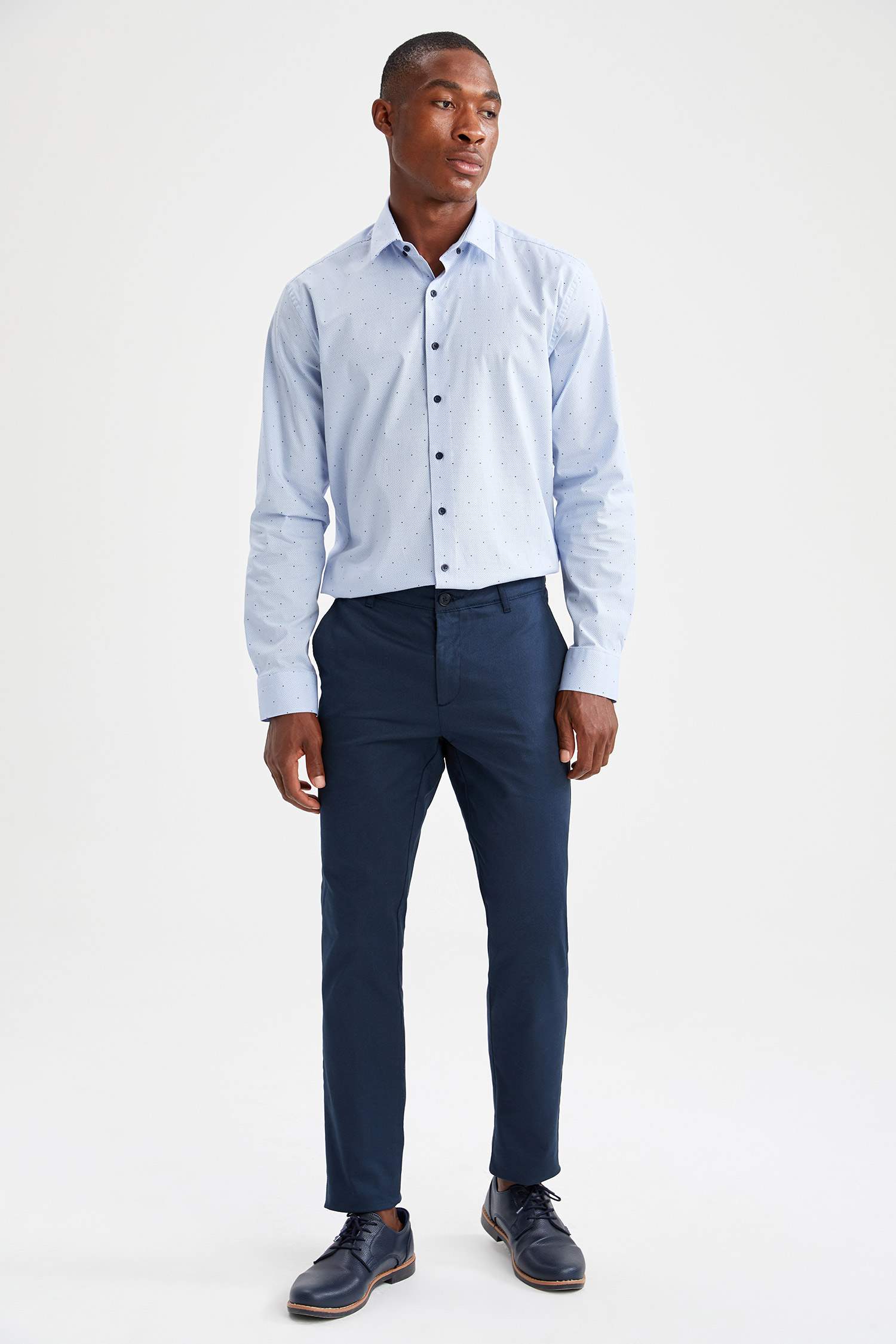 Modern Fit Klasik Uzun Kollu Desenli Gömlek