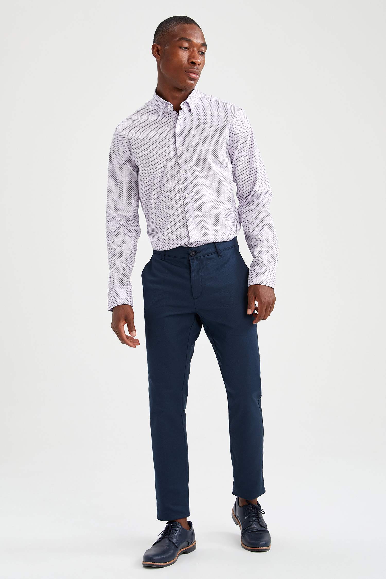 Modern Fit Klasik Uzun Kollu Desenli Gömlek