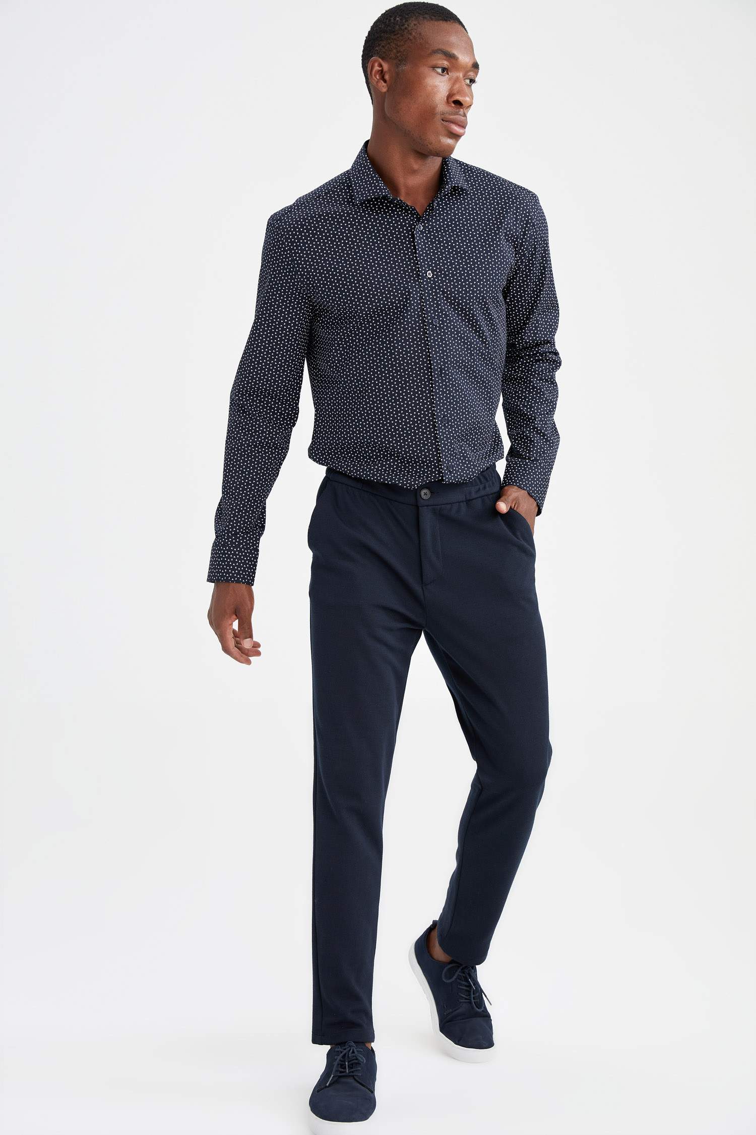 Modern Fit Klasik Uzun Kollu Desenli Gömlek
