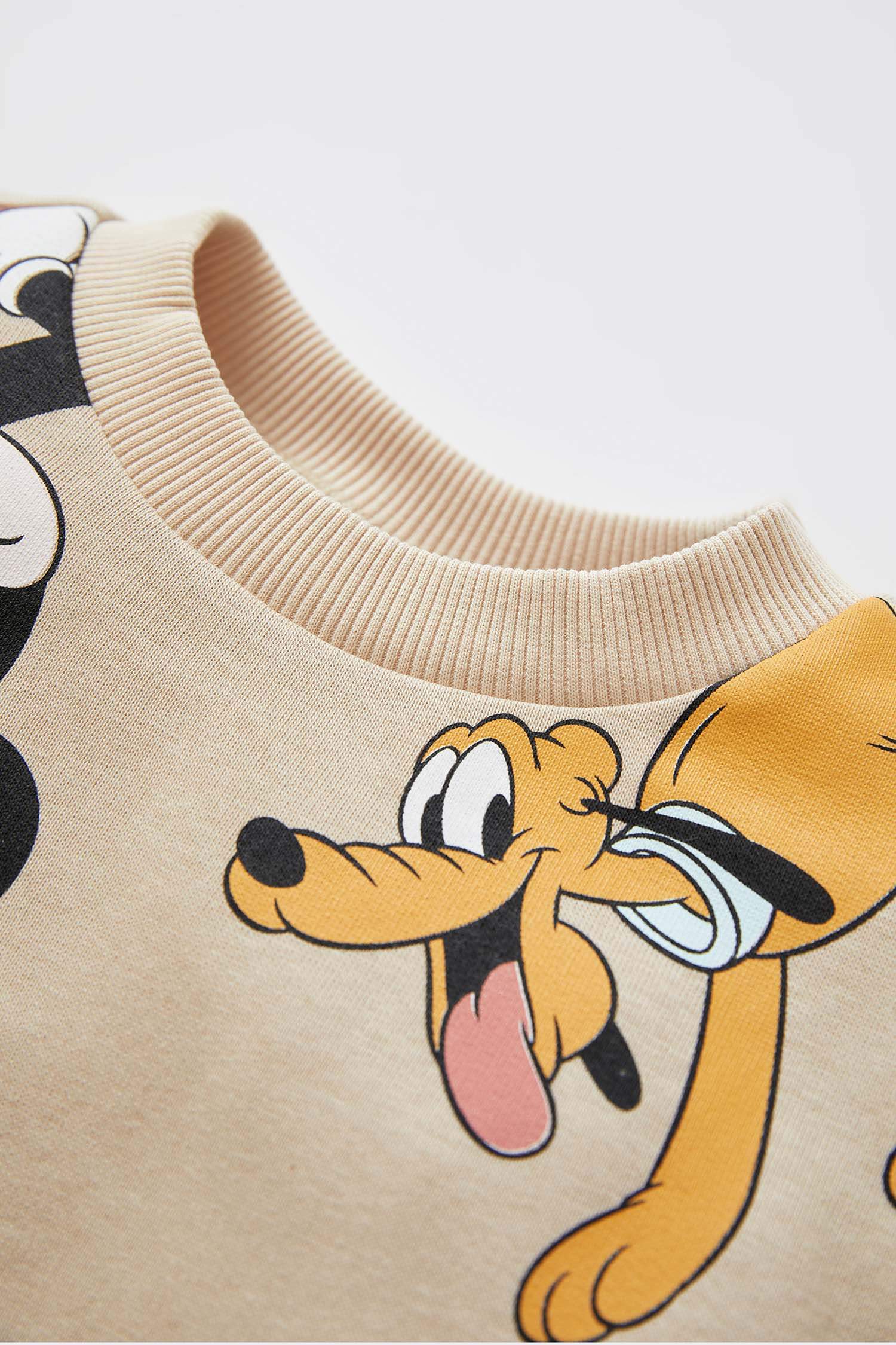 Kız Bebek Mickey & Minnie Lisanslı Regular Fit Bisiklet Yaka İçi Yumuşak Tüylü Sweatshirt