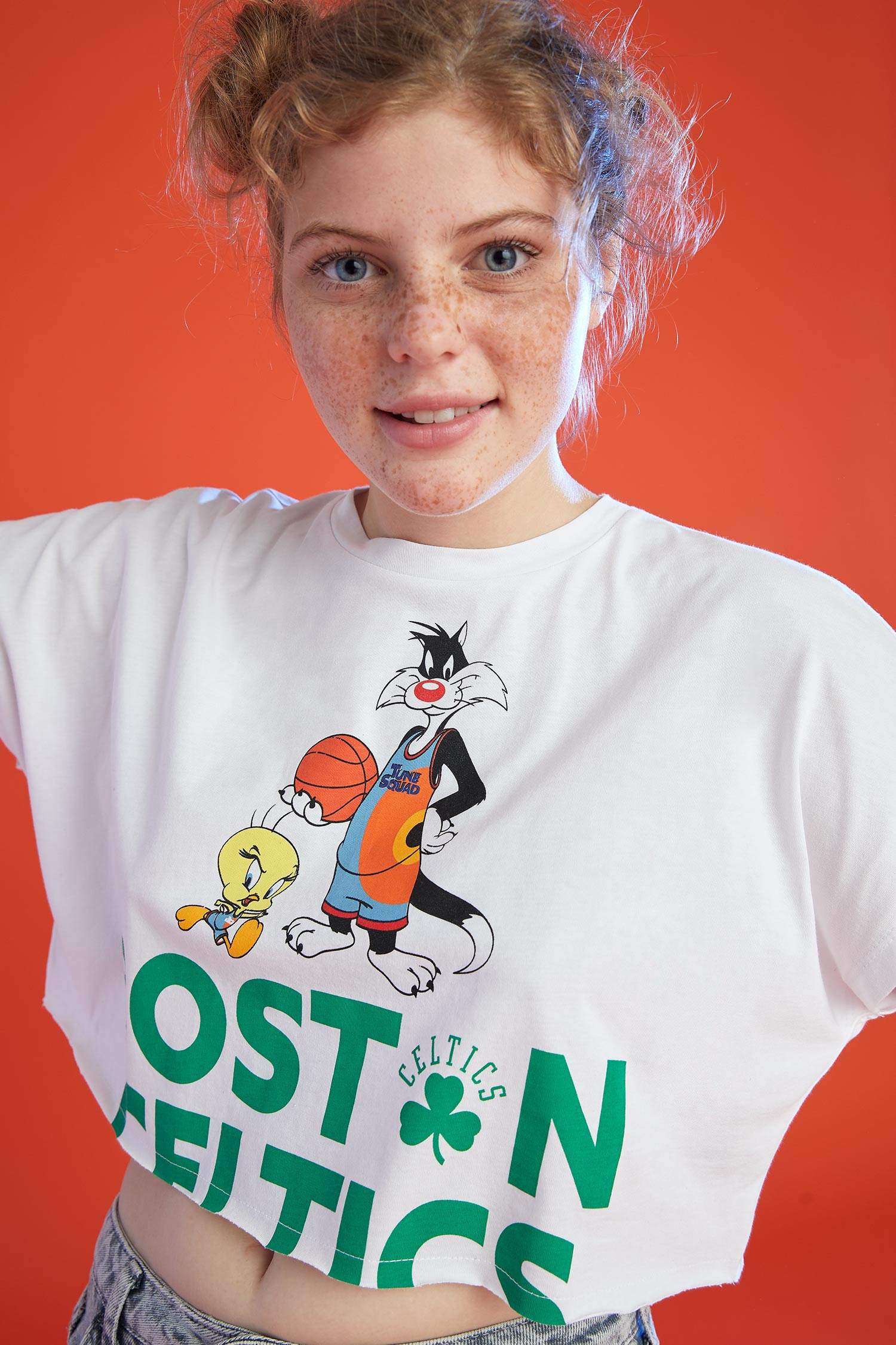 Coool NBA X Space Jam 2 Boston Celtics Lisanslı Relax Fit Crop Tişört