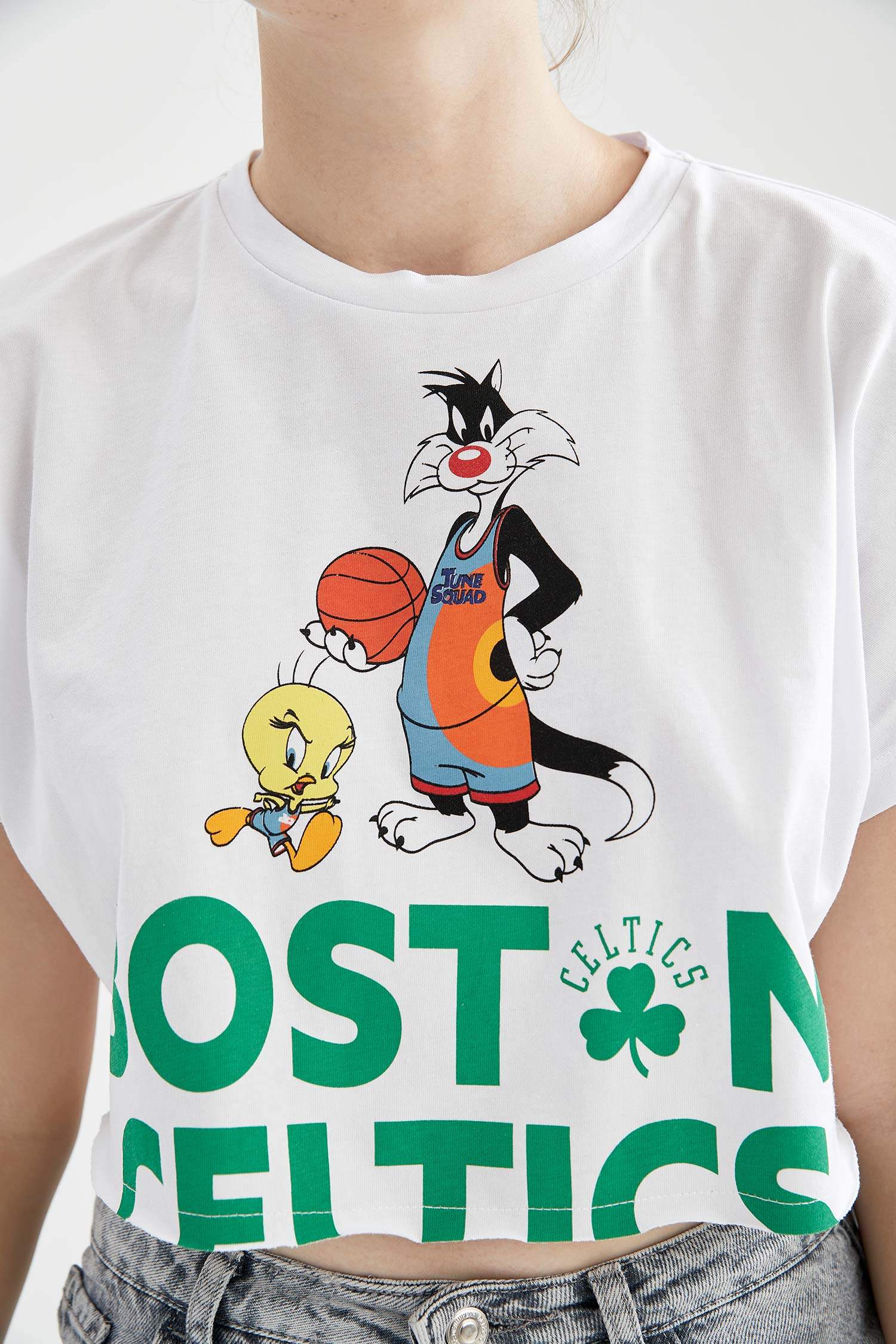 Coool NBA X Space Jam 2 Boston Celtics Lisanslı Relax Fit Crop Tişört