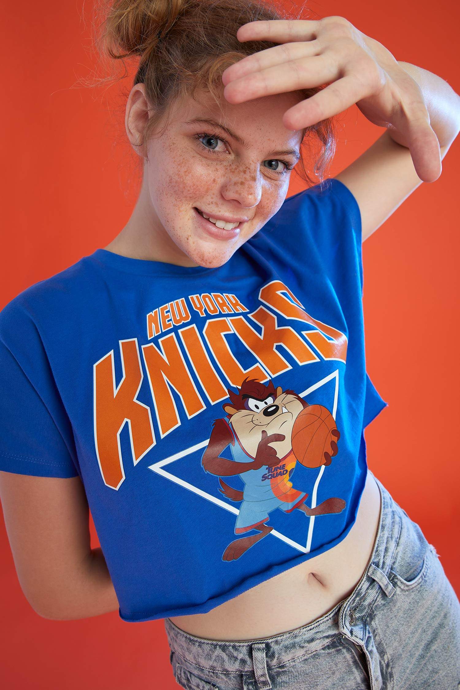Coool NBA X Space Jam 2 New York Knicks Lisanslı Relax Fit Crop Tişört