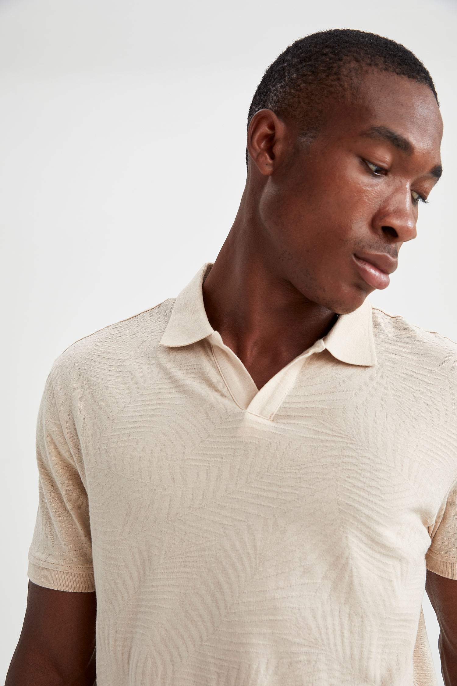 Modern Fit Polo Yaka Basic Kısa Kollu Tişört