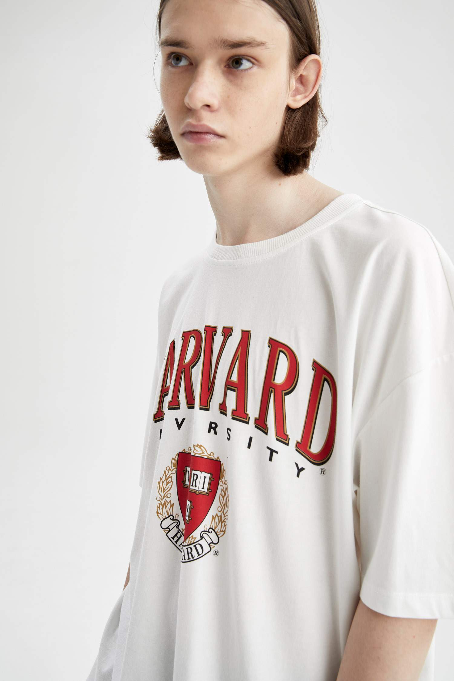 Harvard University Lisanslı Oversize Fit Bisiklet Yaka Baskılı Kısa Kollu Tişört