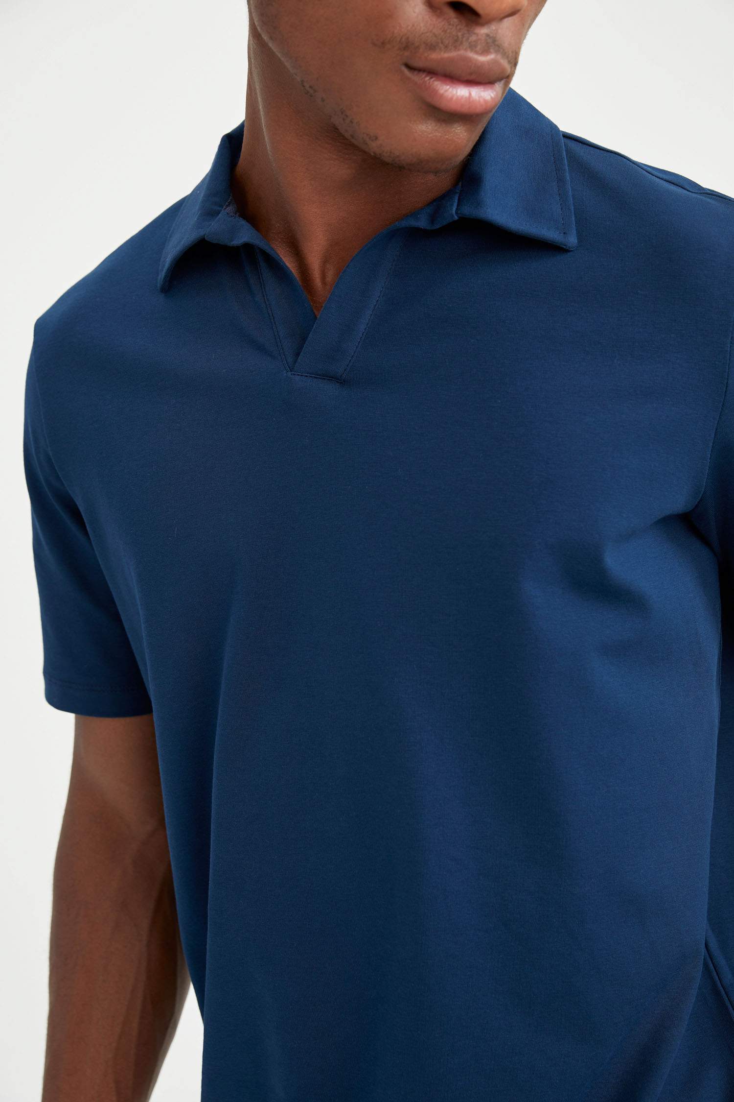 Regular Fit Polo Yaka Basic Kısa Kollu Tişört