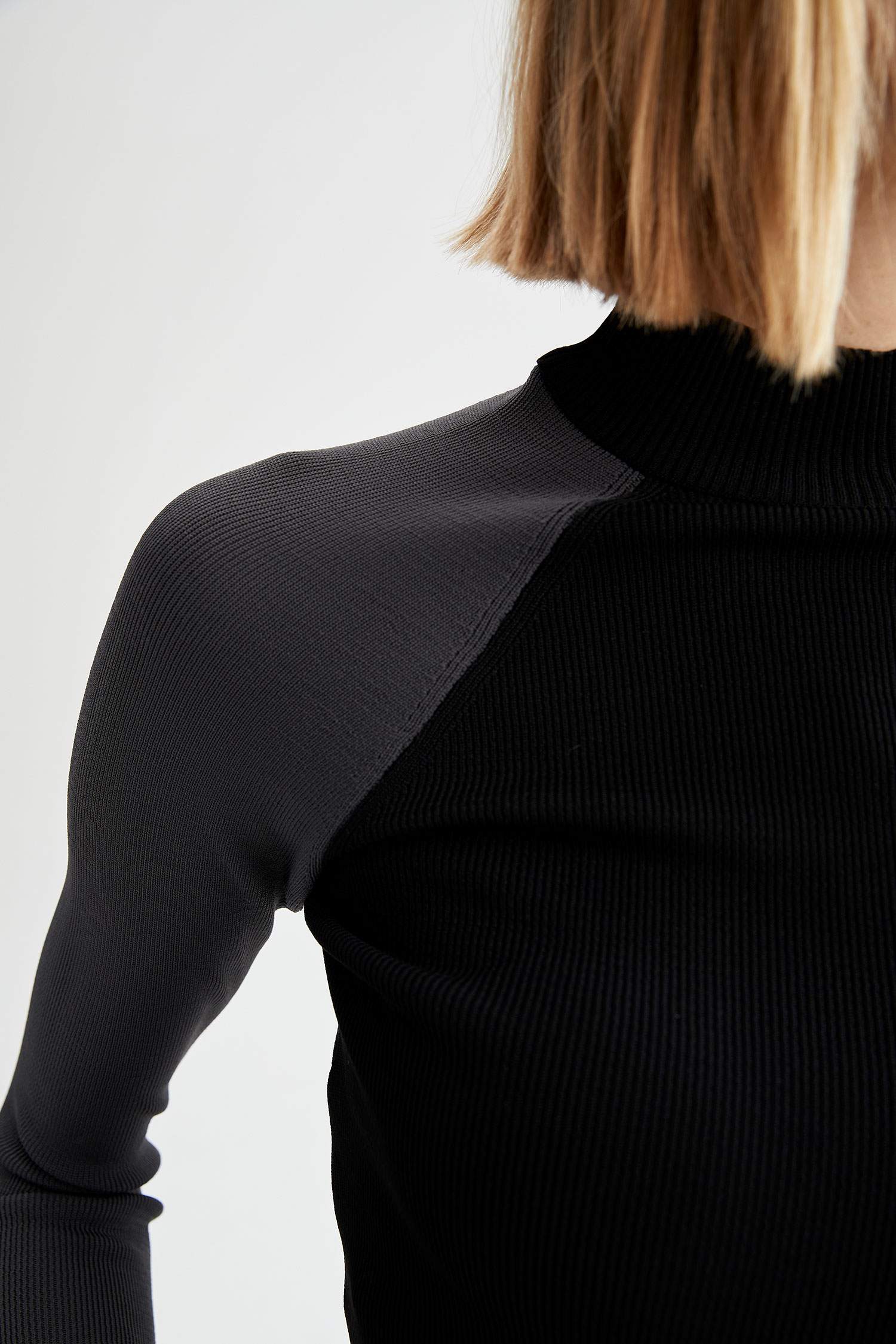 Renk Bloklu Balıkçı Yaka Slim Fit Triko Kazak