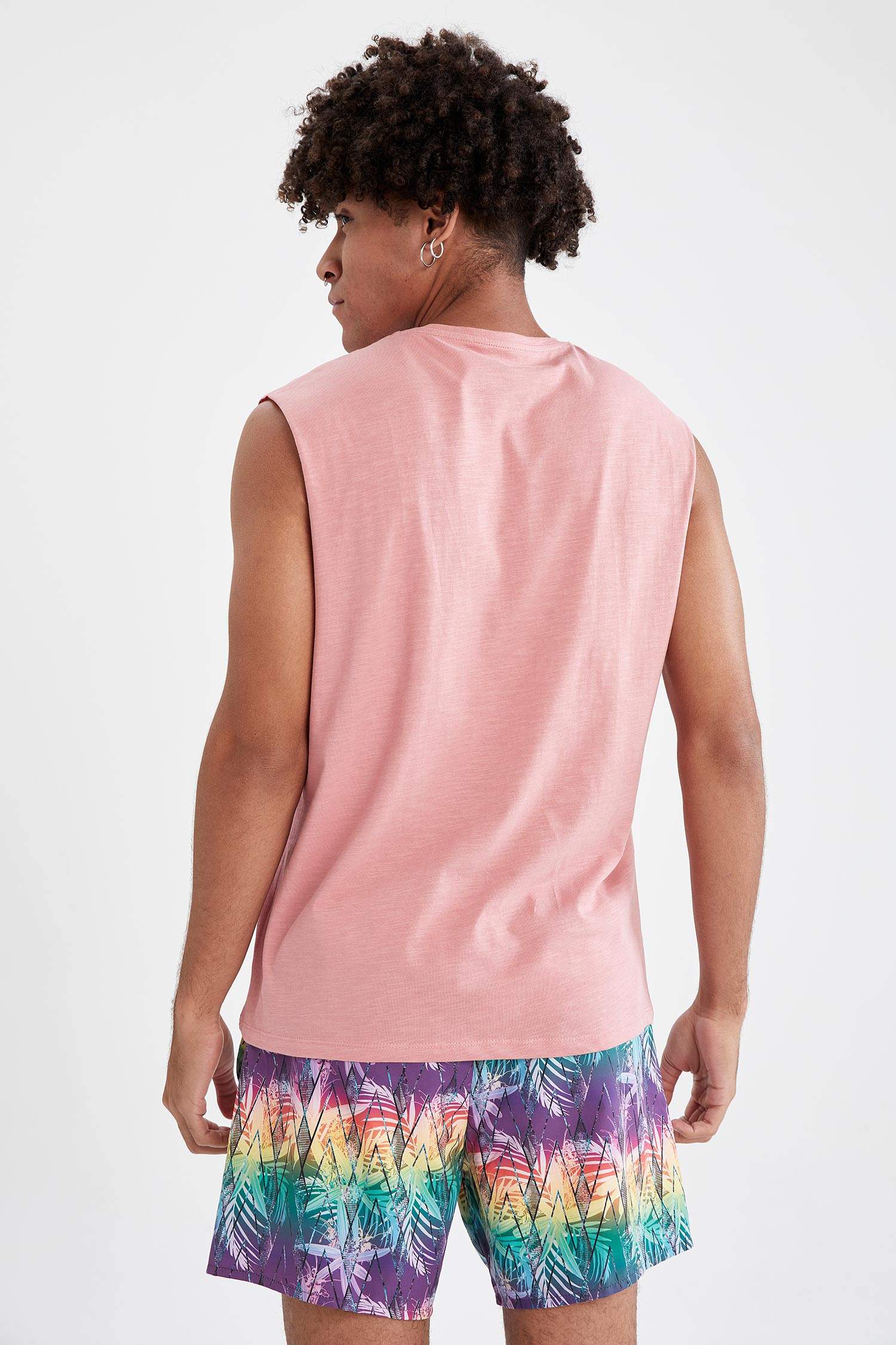 Oversize Fit Baskılı Kolsuz Tişört