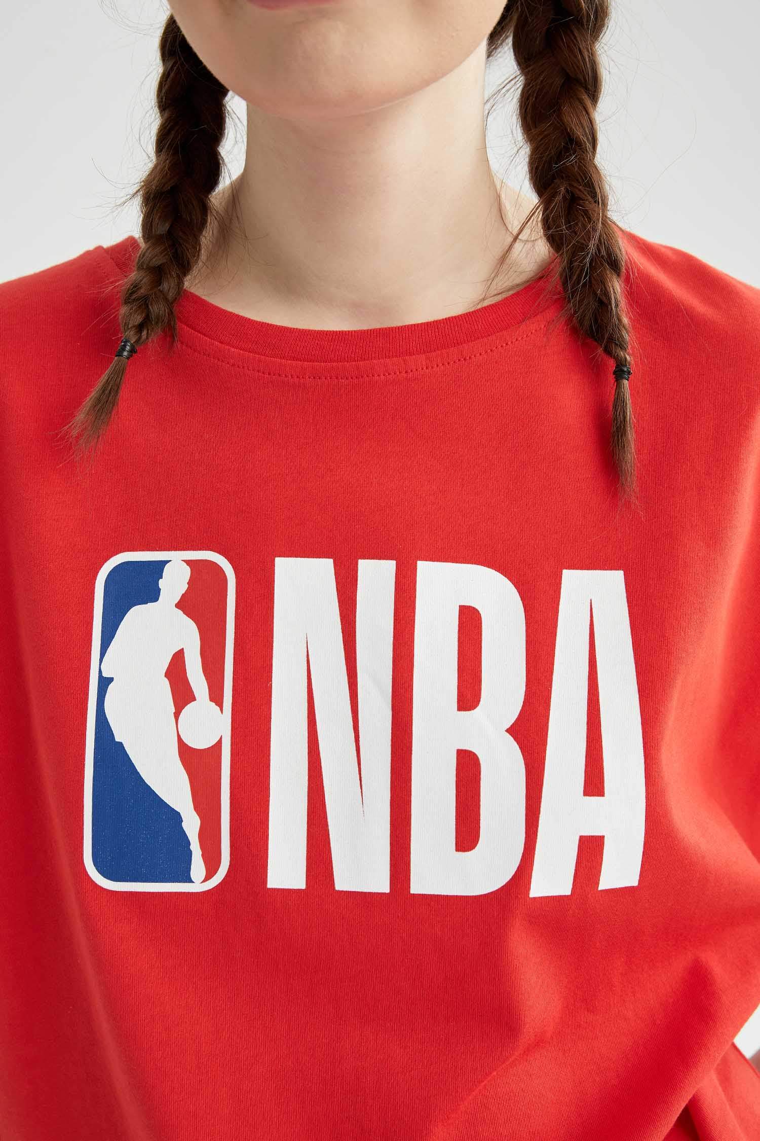 Defacto Fit NBA Lisanslı Oversize Fit Kısa Kollu Tişört