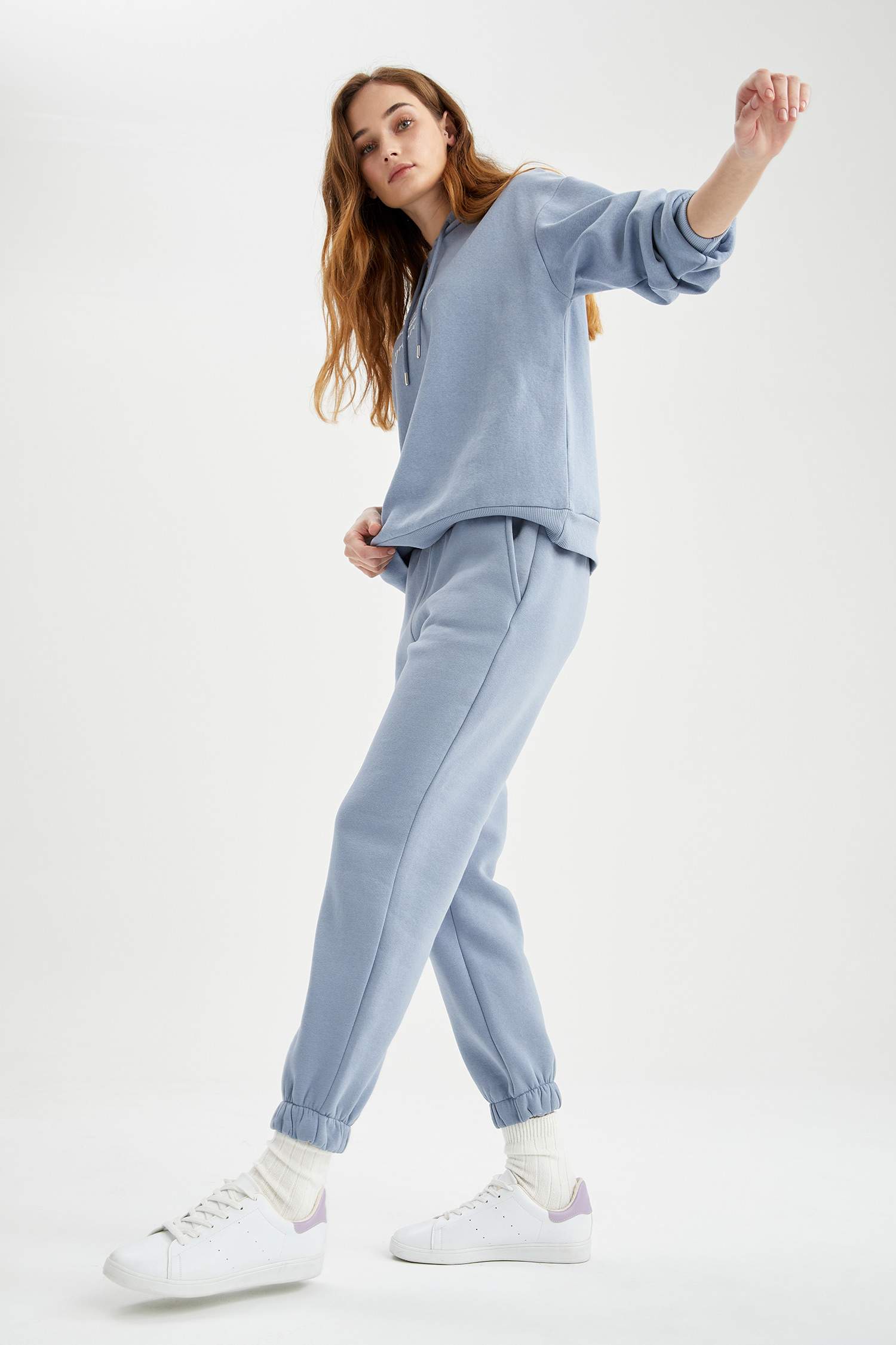 Kapüşonlu Baskılı Relax Fit İçi Yumuşak Tüylü Sweatshirt