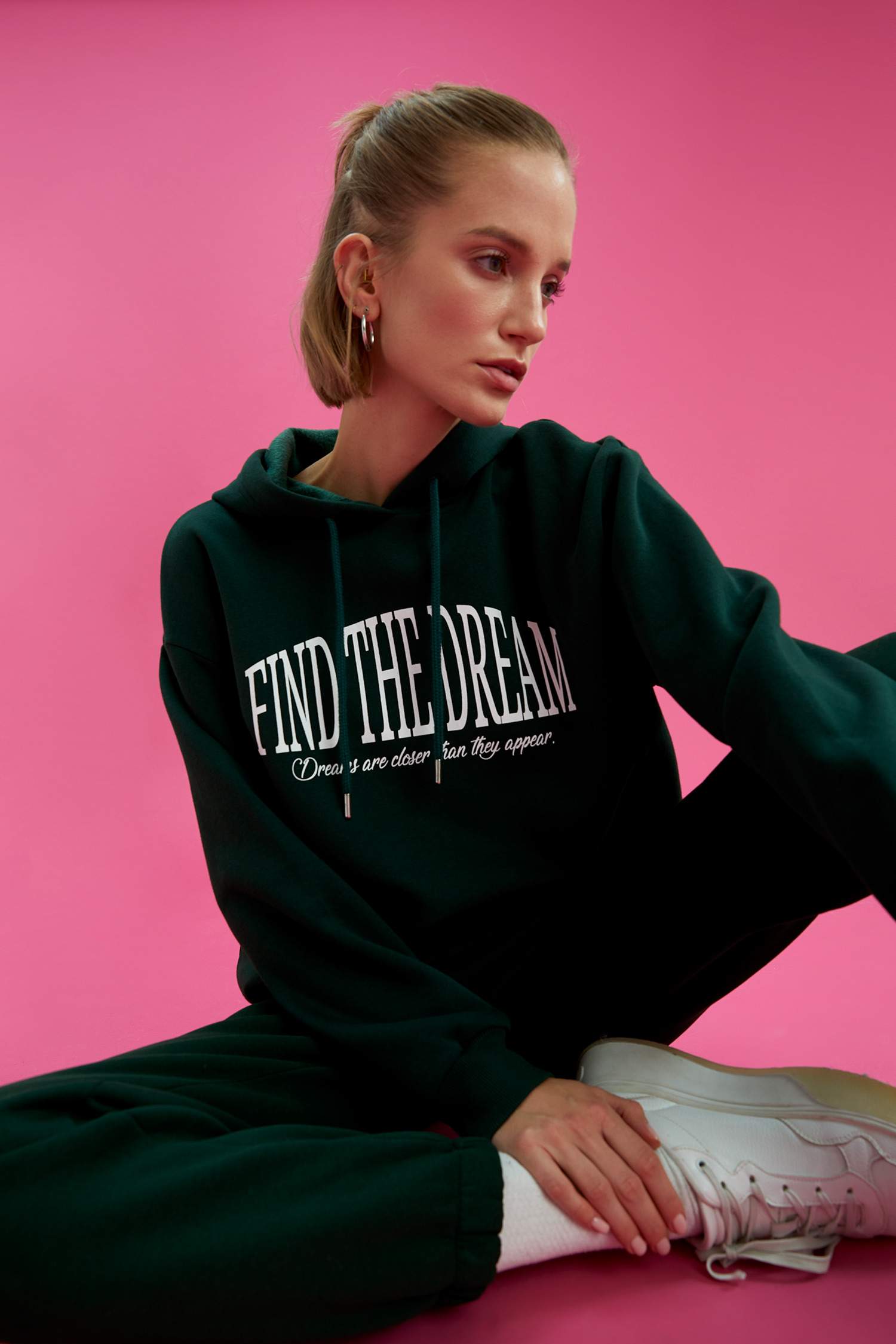 Kapüşonlu Baskılı Relax Fit İçi Yumuşak Tüylü Sweatshirt
