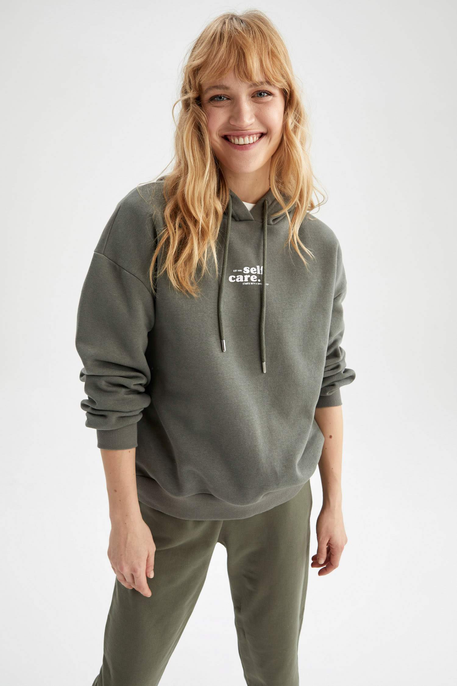 Kapüşonlu Baskılı Relax Fit İçi Yumuşak Tüylü Sweatshirt