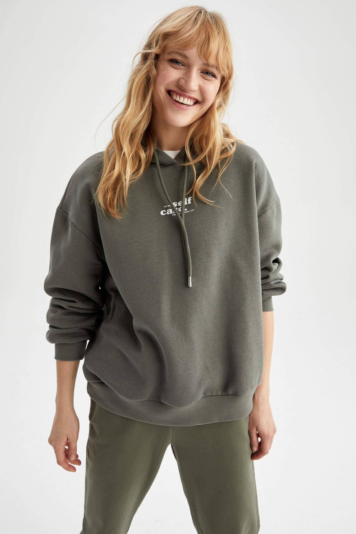 Kapüşonlu Baskılı Relax Fit İçi Yumuşak Tüylü Sweatshirt