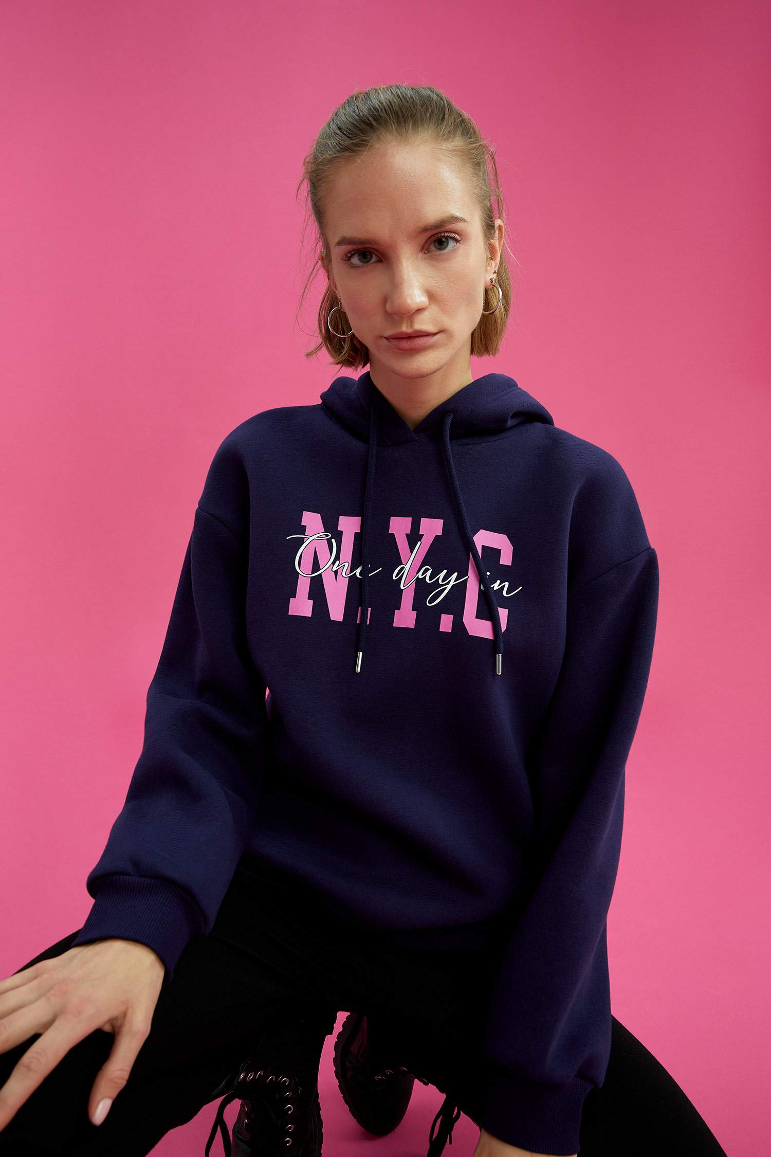 Kapüşonlu Baskılı Relax Fit İçi Yumuşak Tüylü Sweatshirt