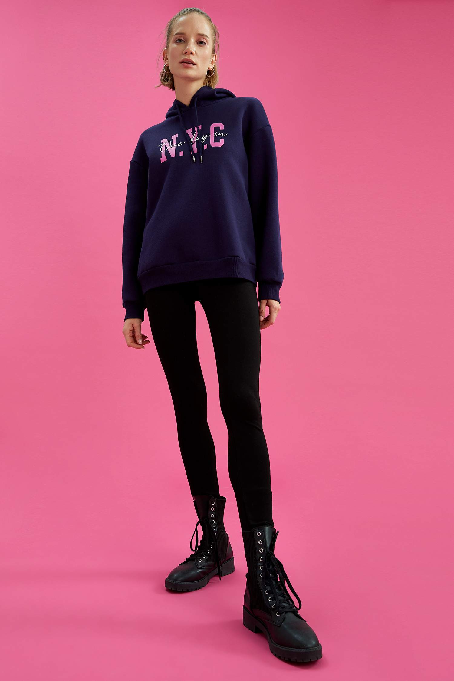 Kapüşonlu Baskılı Relax Fit İçi Yumuşak Tüylü Sweatshirt