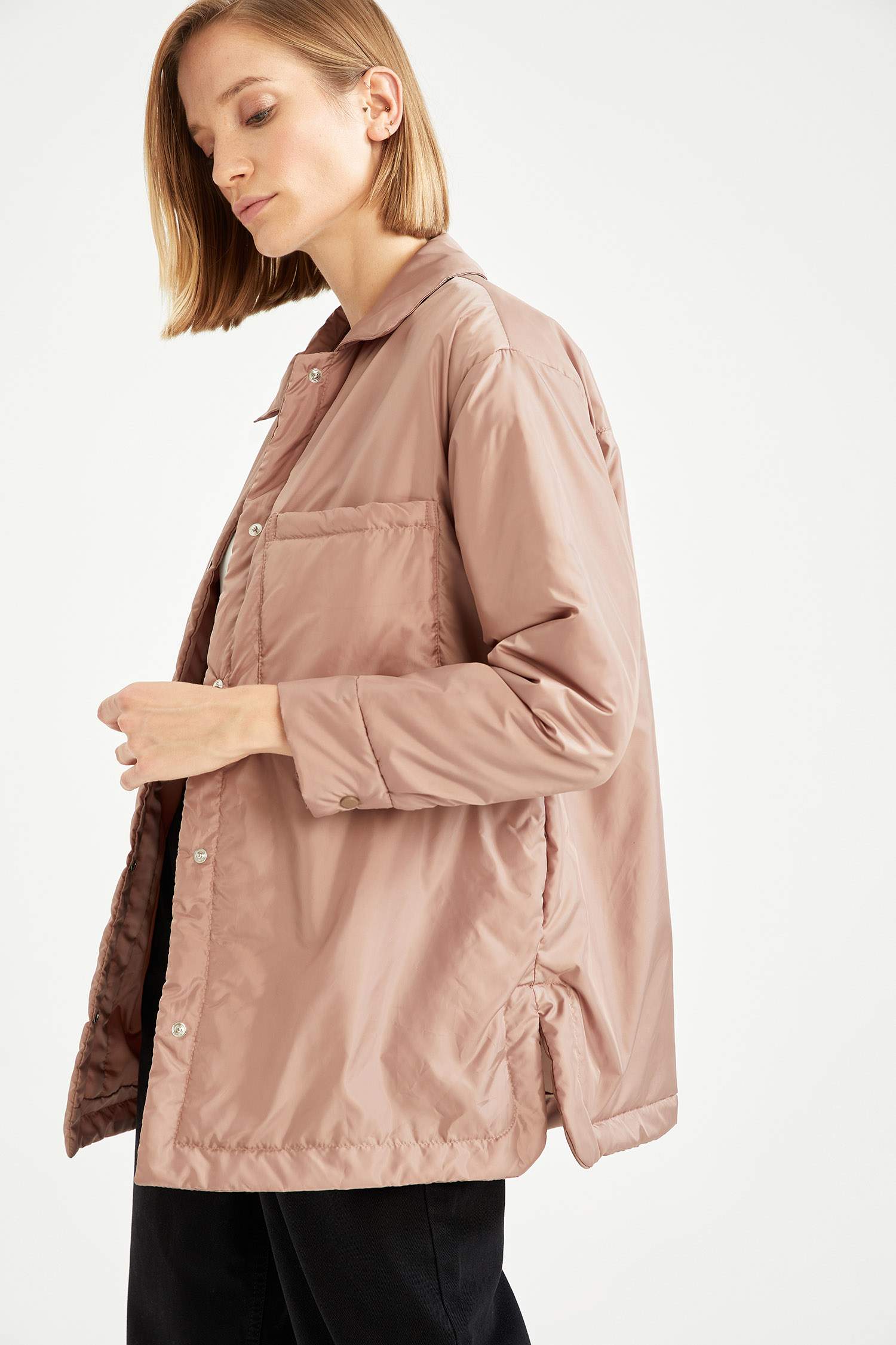 Gömlek Yaka Oversize Fit İnce Mont