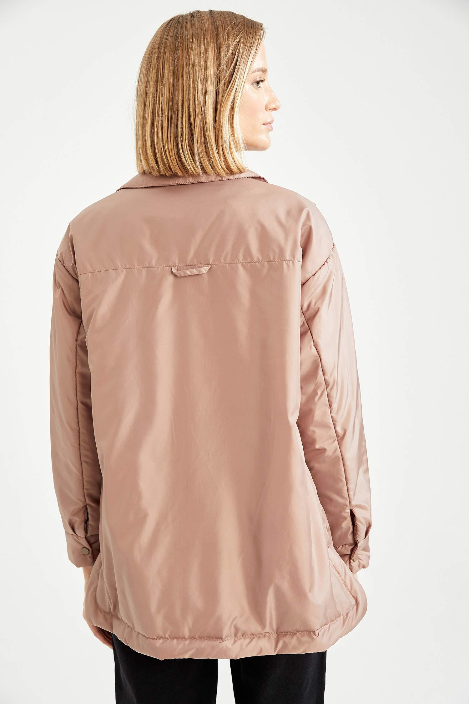 Gömlek Yaka Oversize Fit İnce Mont
